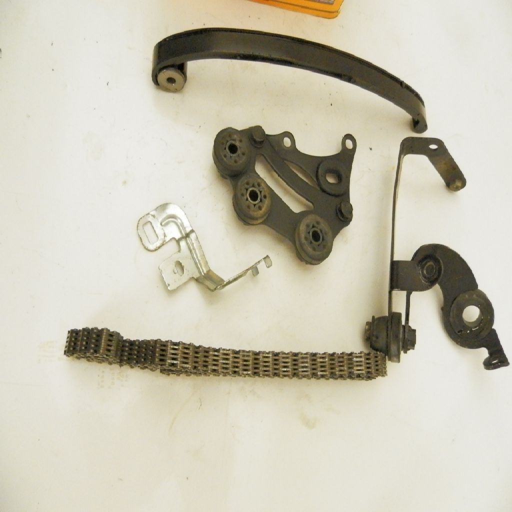 Honda Cbr 1000 Rr Sc59 Ez:16 Screws & Small Parts Engine 15053