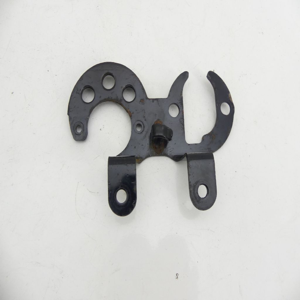 Suzuki RV 90 - EZ:73 Cockpit Mounting Frame Holder Front 18458 | eBay