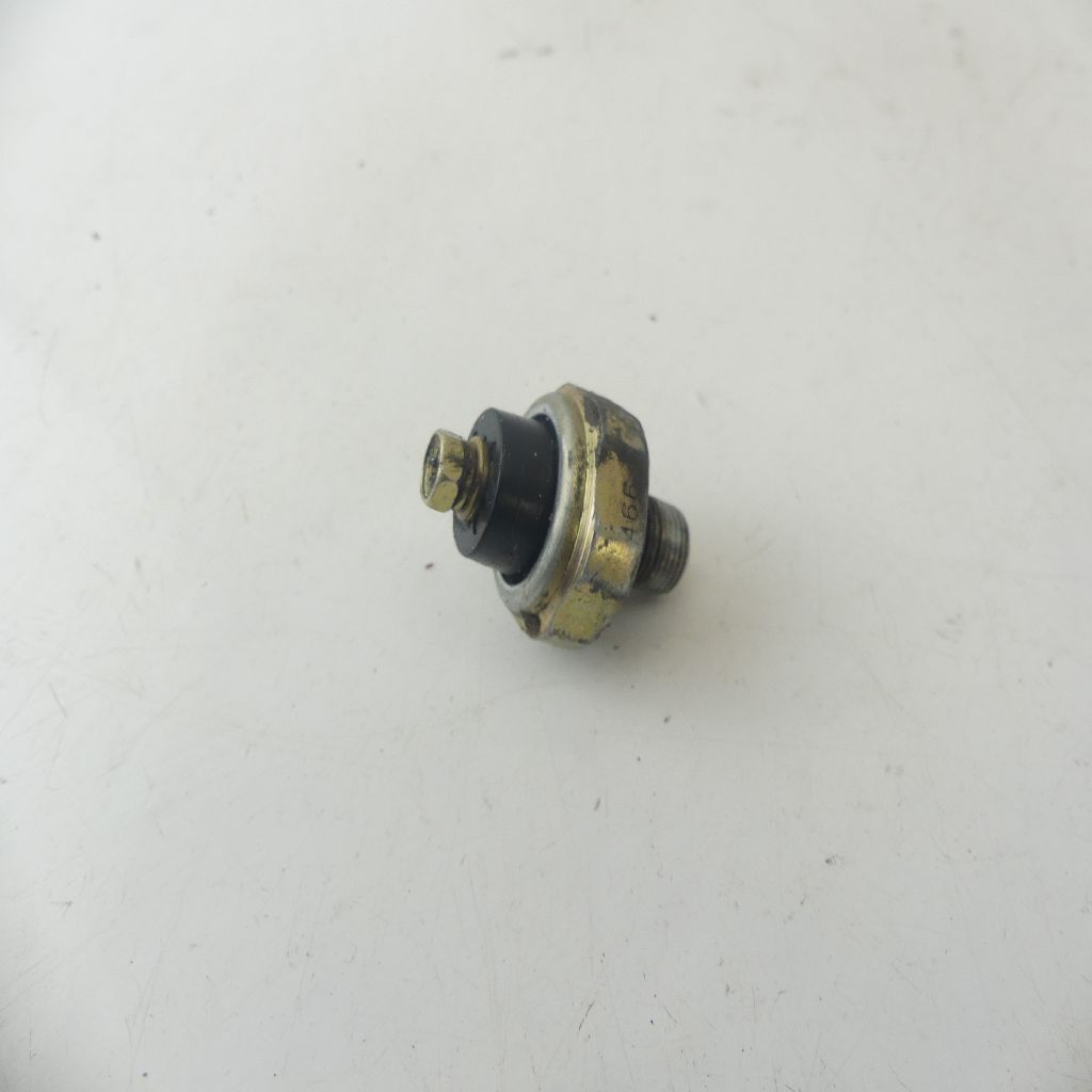 Kawasaki ZX-9 R ZX900B Öldruckschalter Öl Druckschalter 20525 | eBay