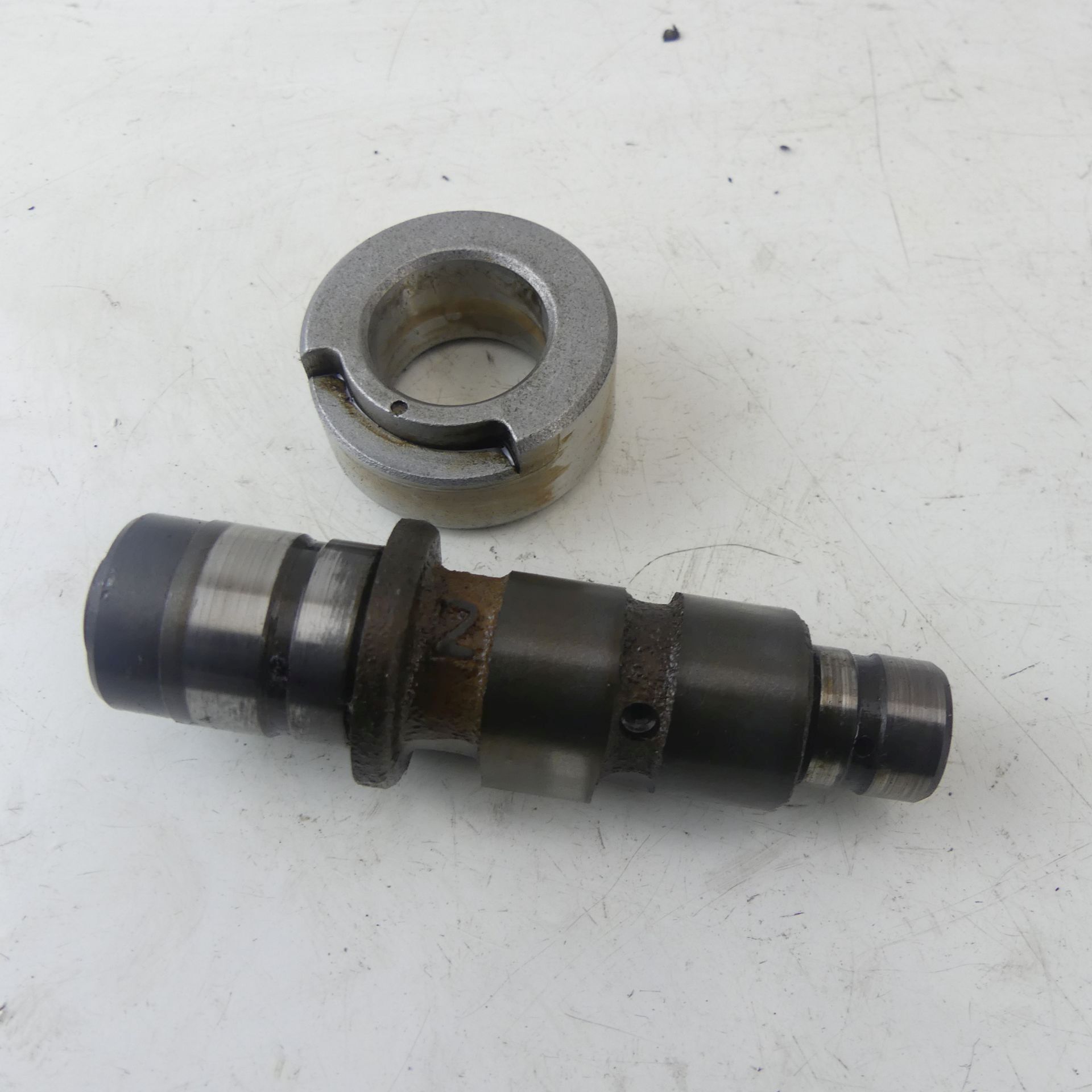 Yamaha XV 250 Virago Camshaft Cylinder Head Front Motor 31242