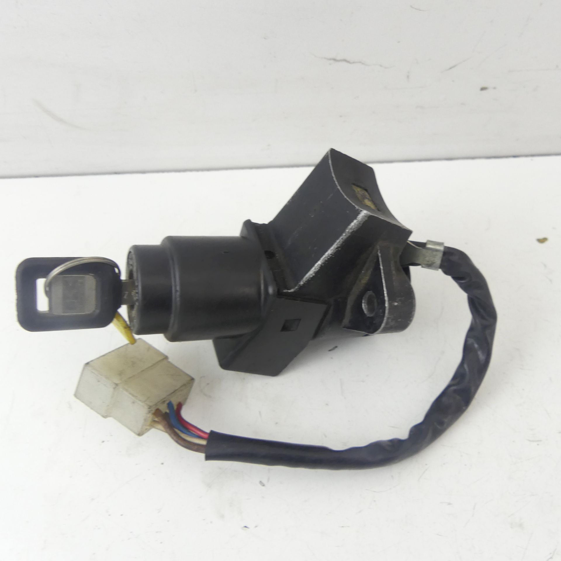 Kawasaki GPZ 750 A EZ:87 Zündschloß Tankschloss 31482 | eBay