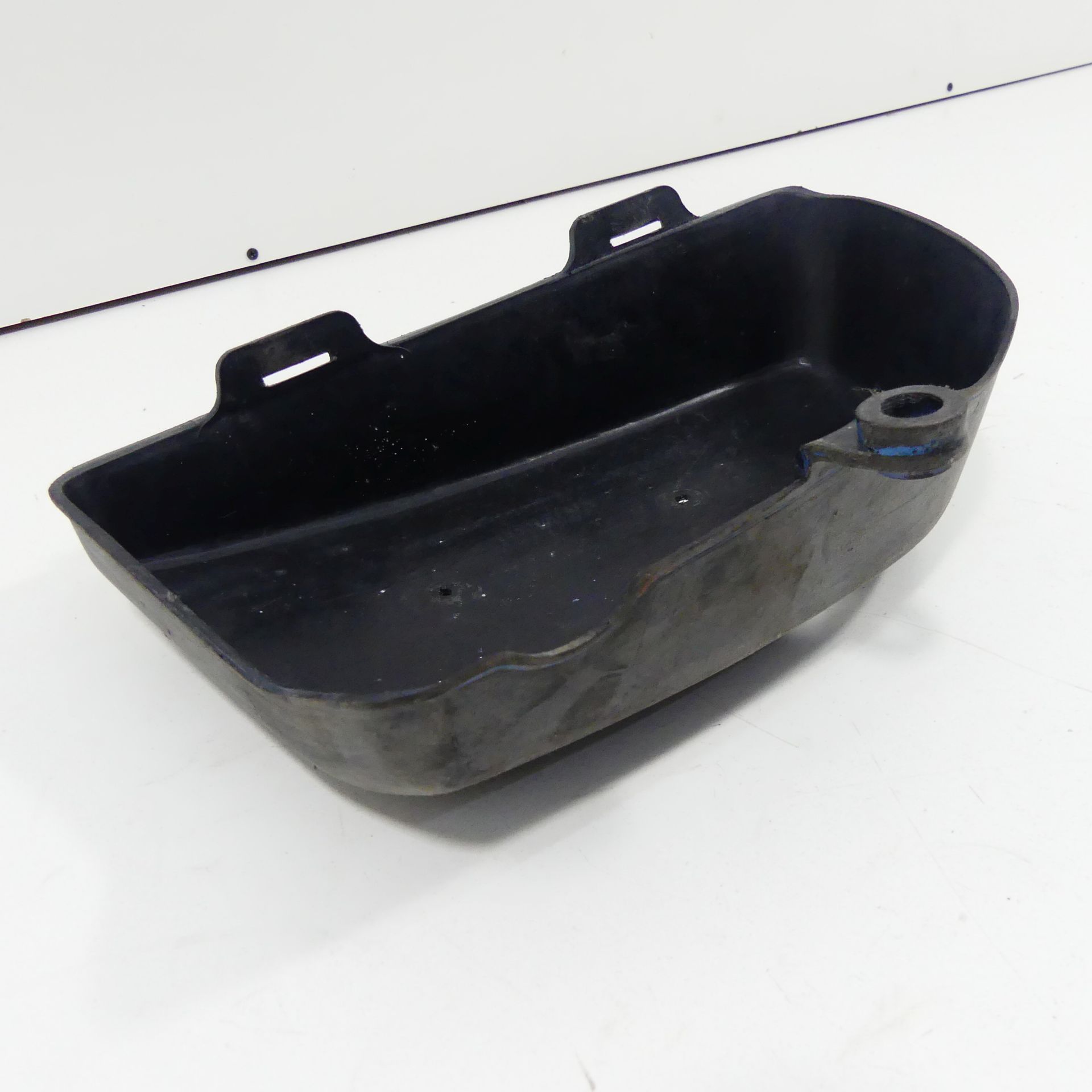 Suzuki GT 750 EZ:79 Right Side Cover Fairing Cover 35279 | eBay UK