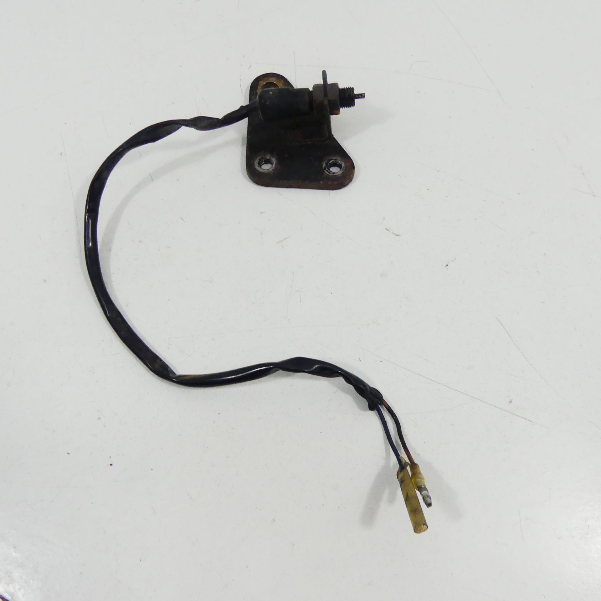 は Kawasaki Z 750 LTD EZ:83 Bremslichtschalter hinten Bremse 35972 | eBay