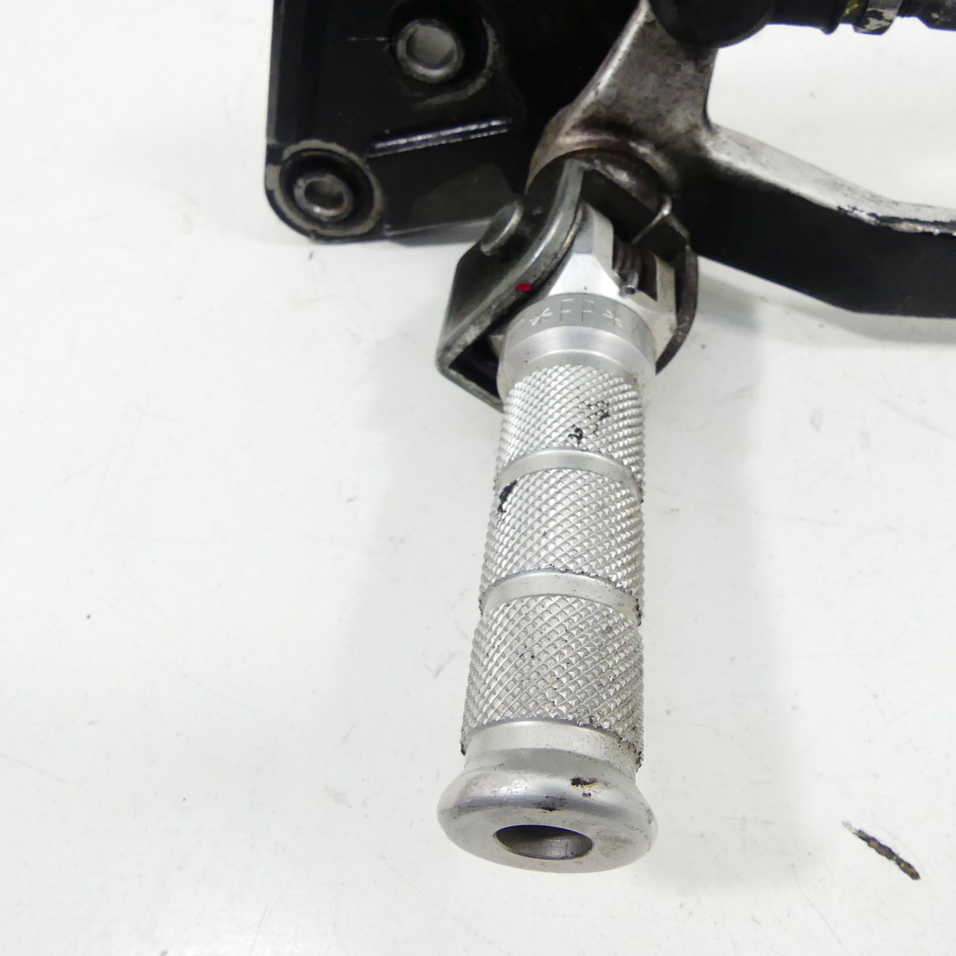 Suzuki GSF 1200 Bandit Rearset Left Peg Set Bearing Platen 37082