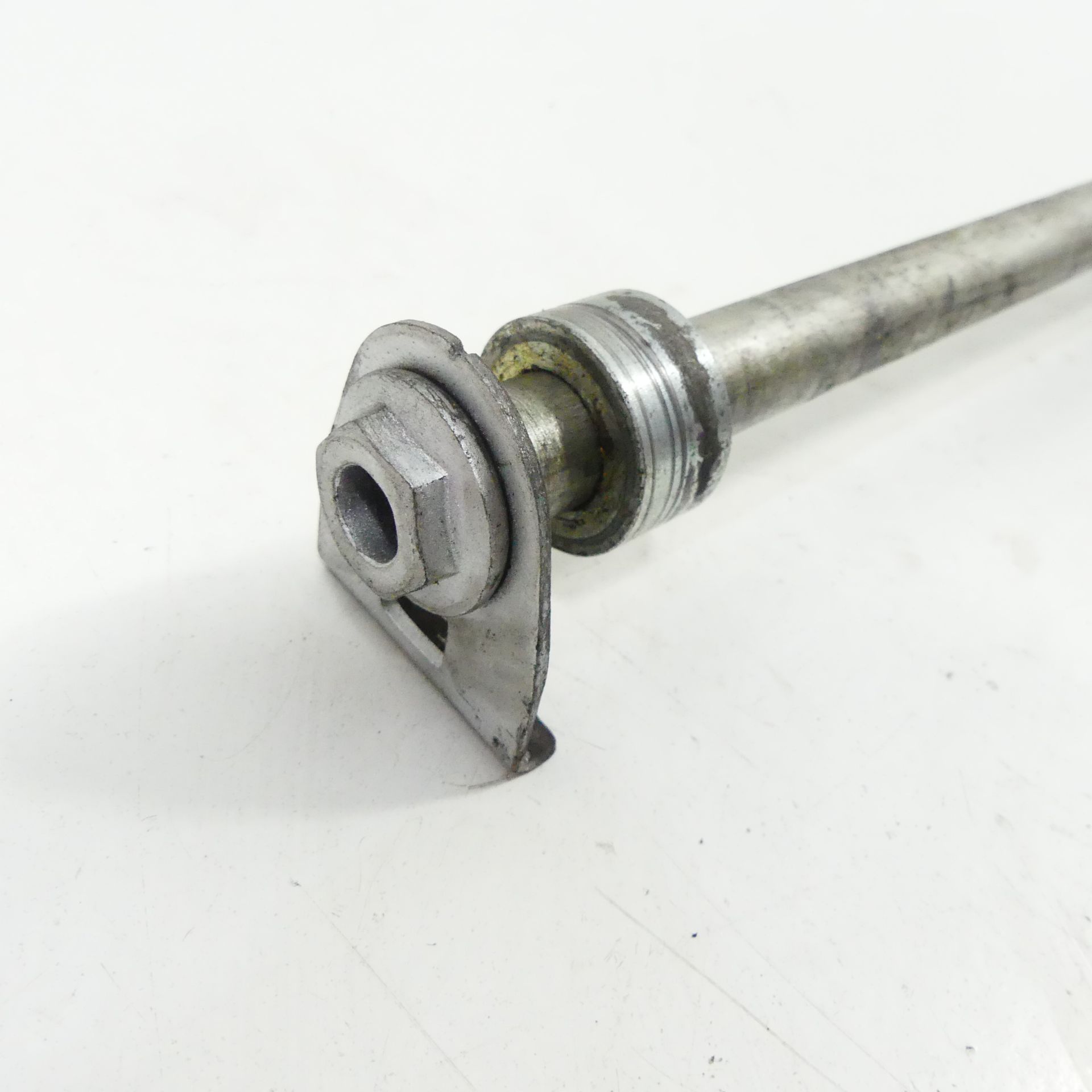 Suzuki GSF 600 Bandit Rear Axle Wheel Distances Screw 37495 | eBay UK