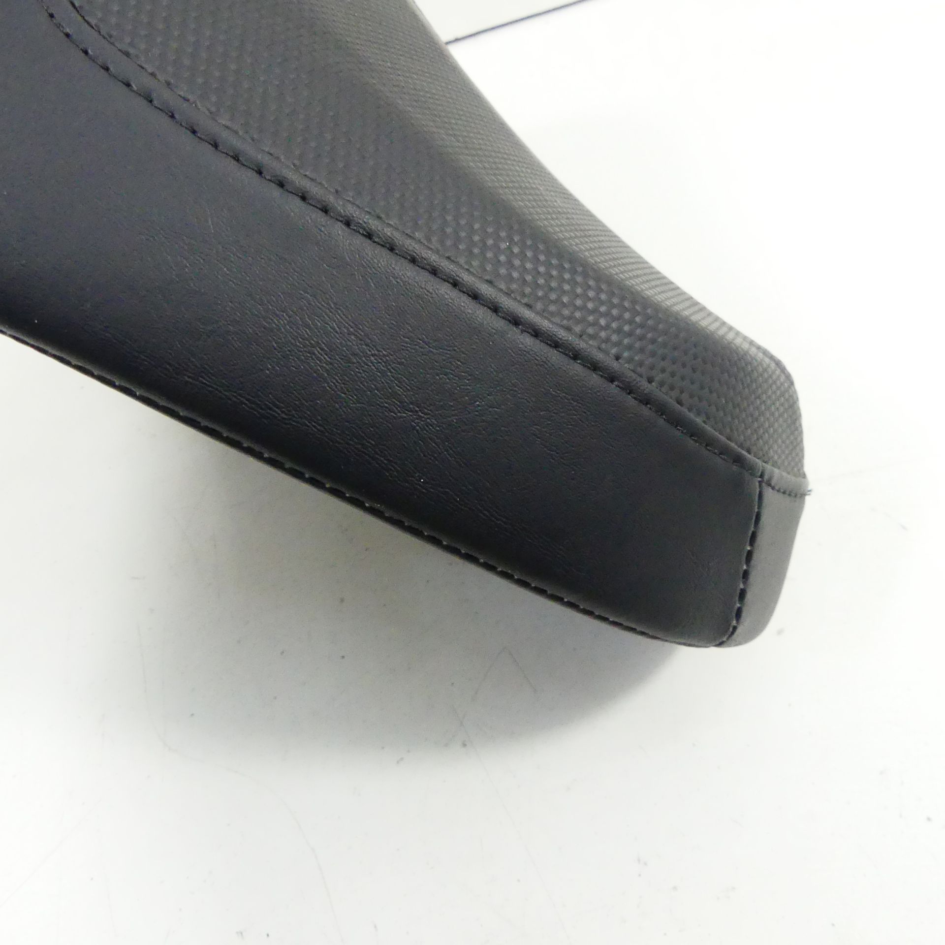 Harley-Davidson V-Rod Night Rod Special Passenger Seat 37820 | eBay