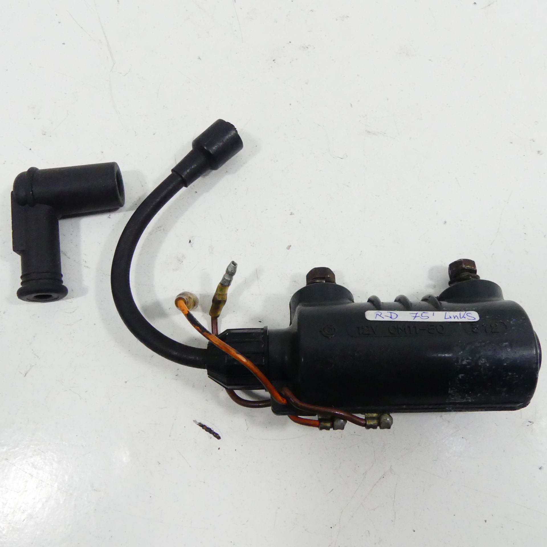 Yamaha RD 250 352 Ez : 78 Ignition Coil With Leads Spark Plug