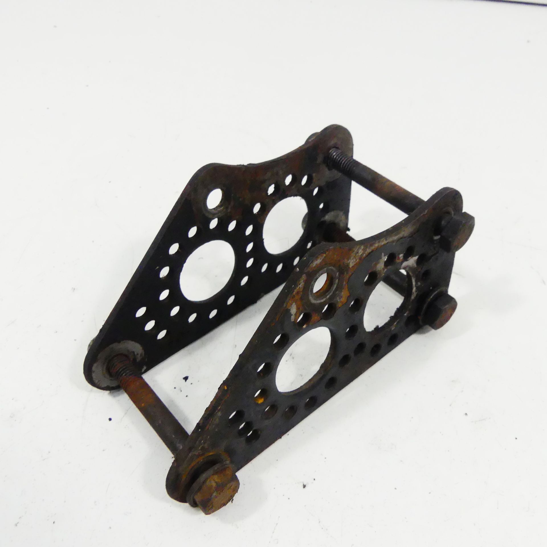 Honda CB 450 K5 EZ:74 Front Motor Mounting Motor Mount 39421 | eBay UK