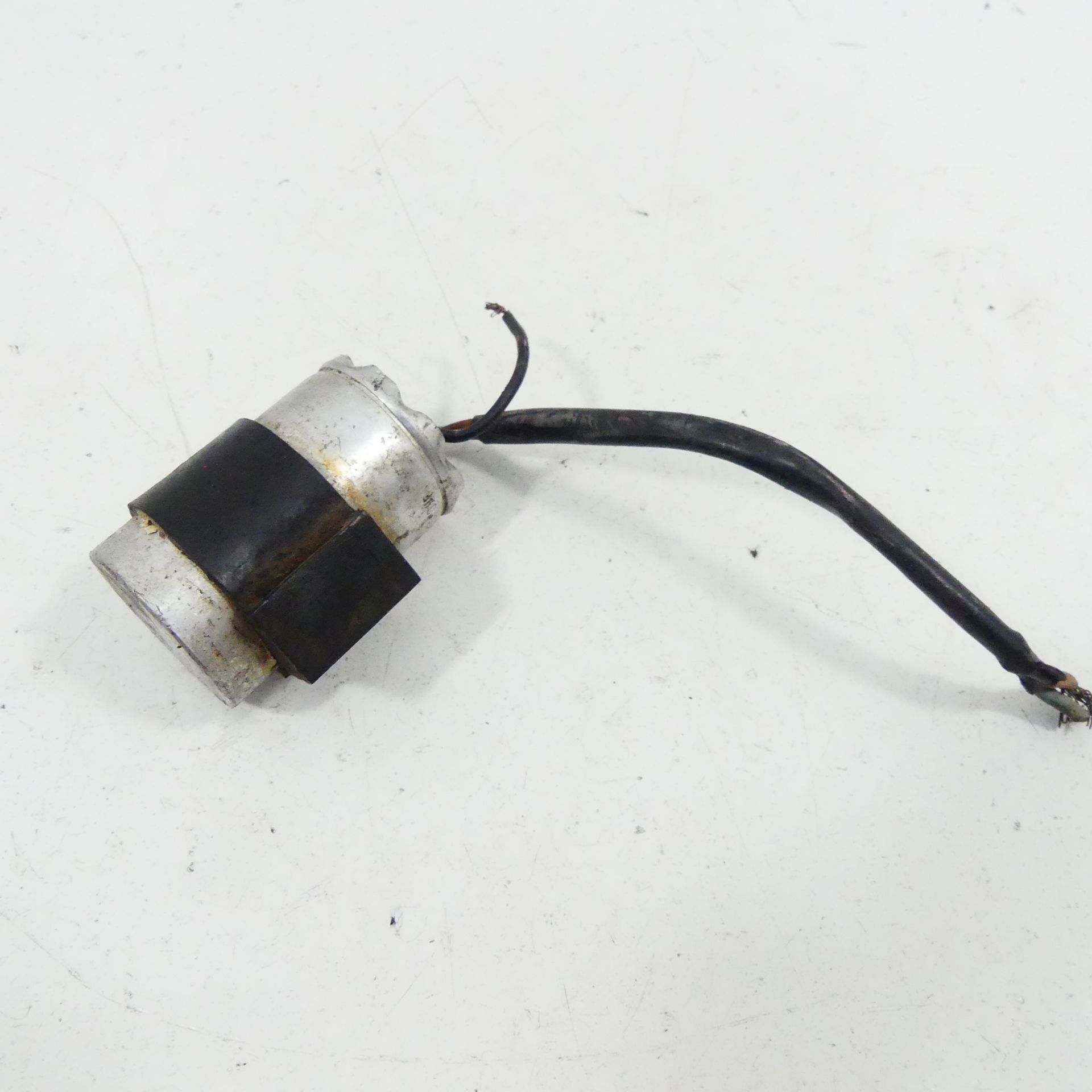 はと Suzuki GT 750 Ez : 79 Indicator Relay 39713 | eBay Australia