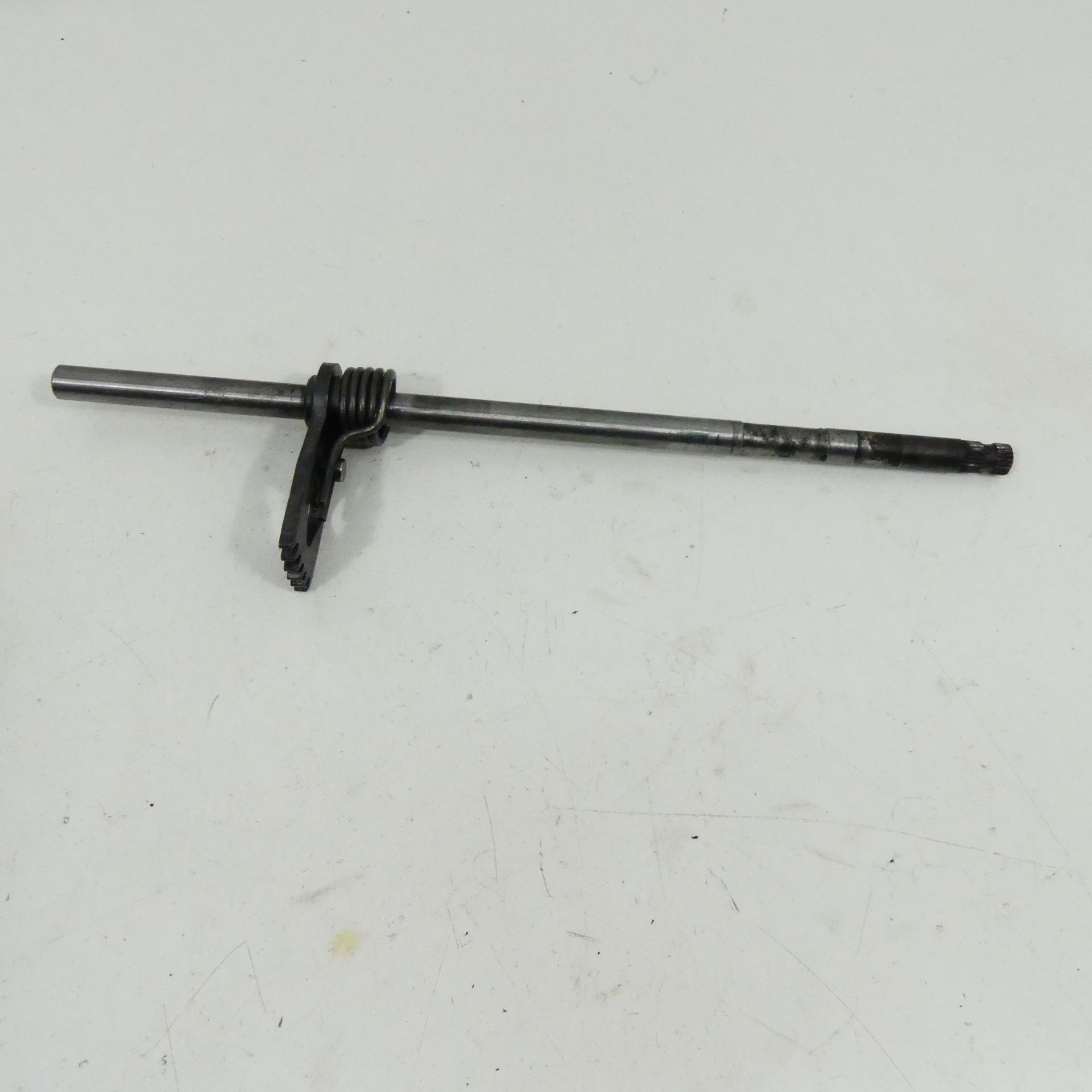 Suzuki GT 750 EZ:79 Shift Shaft Output Shaft Gearbox 39849 | eBay UK