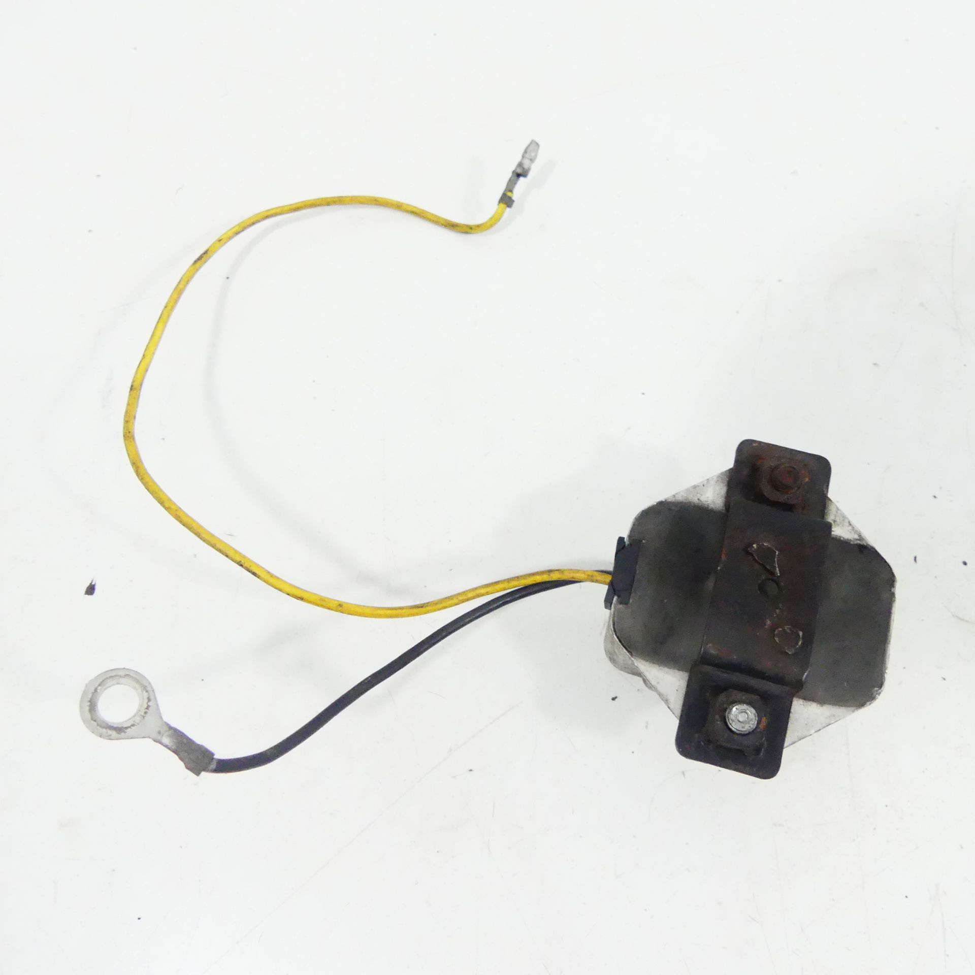 Suzuki GS 500 E EZ:83 Regulator Relay 40493 | eBay UK