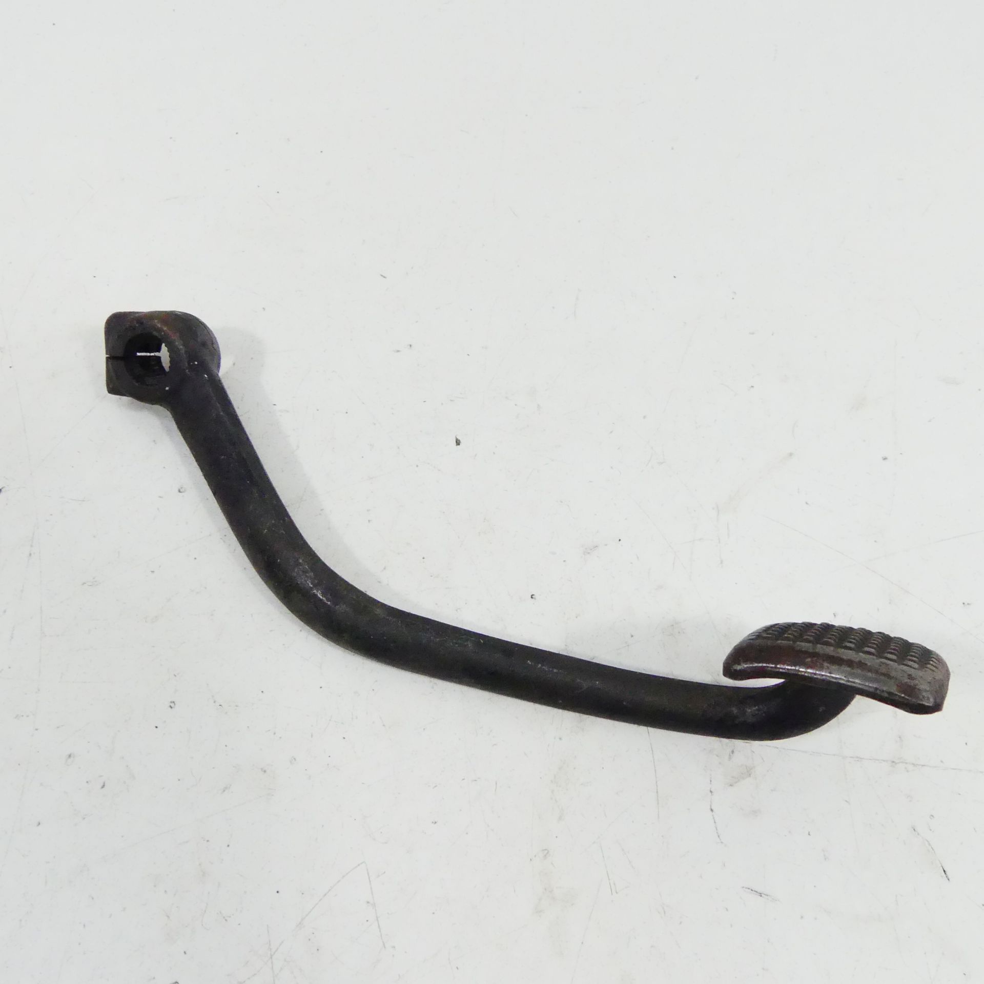 A Kawasaki GPZ 750 UT Rear Brake Lever Brake Pedal Foot Brake Lever
