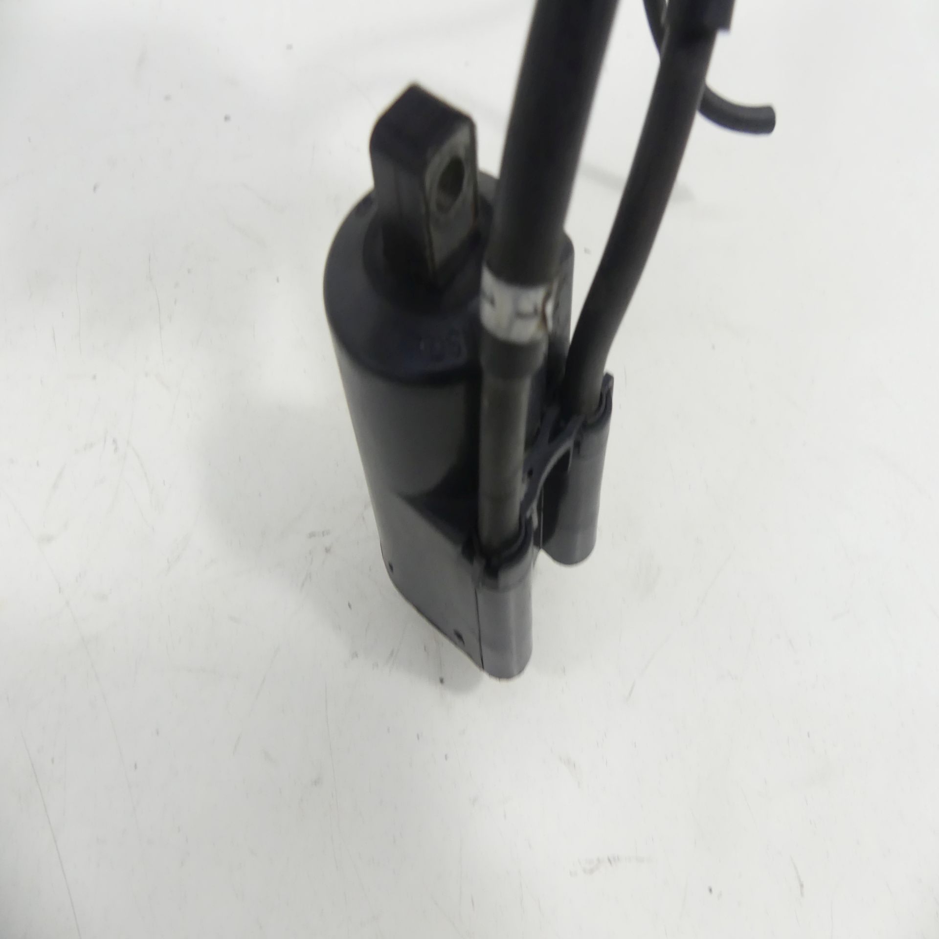 Yamaha Yzf 1000 4VD Thunderace Ez:02 Ignition Coil 12/3 Cable