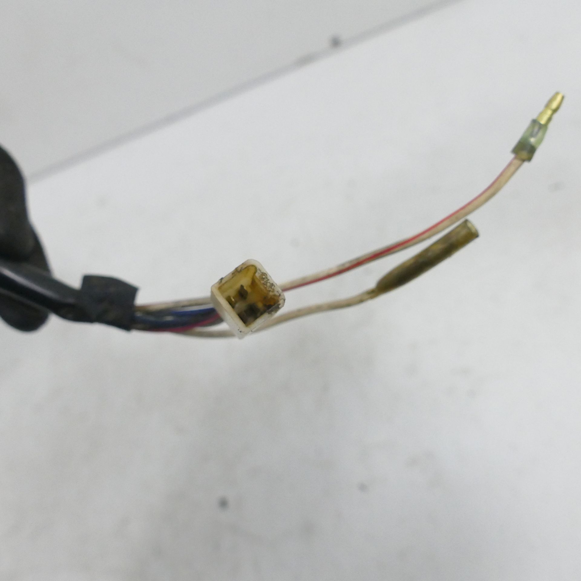 Kawasaki KH 250 B EZ:82 Sicherungskasten Elektrik Sicherung 47467