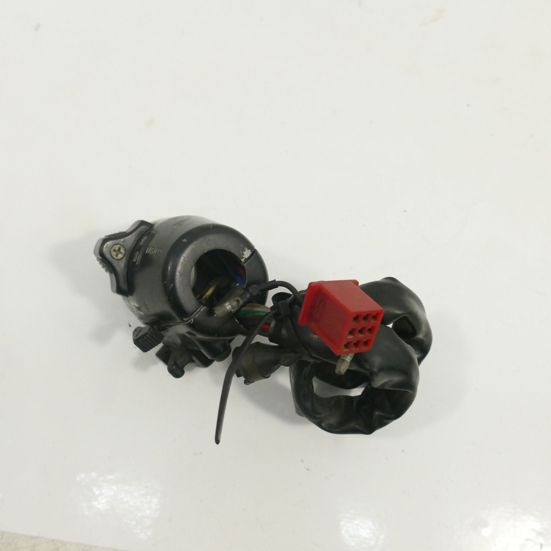 Kawasaki Z 305 A EZ:83 Lenkerschalter links 008