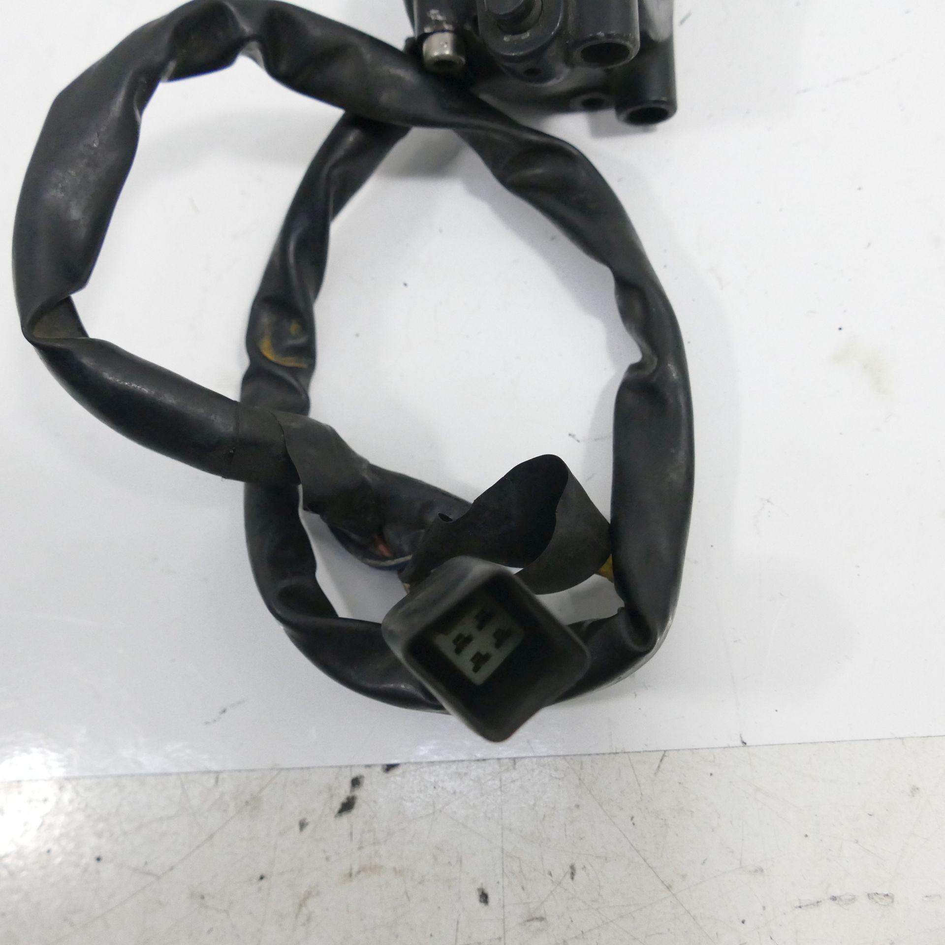 カメラ　まとめ Kawasaki Z 1/305 EZ:78 Handlebar Switch Right Starter Kiltschalter