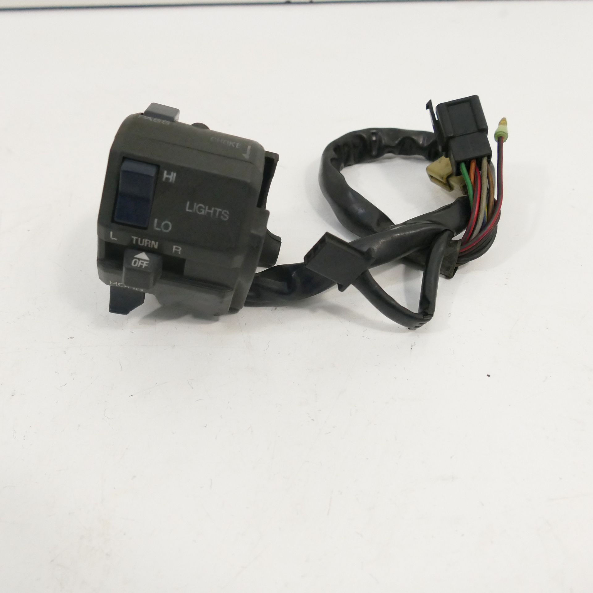 31　1 Kawasaki ZX-R 750 J EZ:92 Lenkerschalter links Schalter
