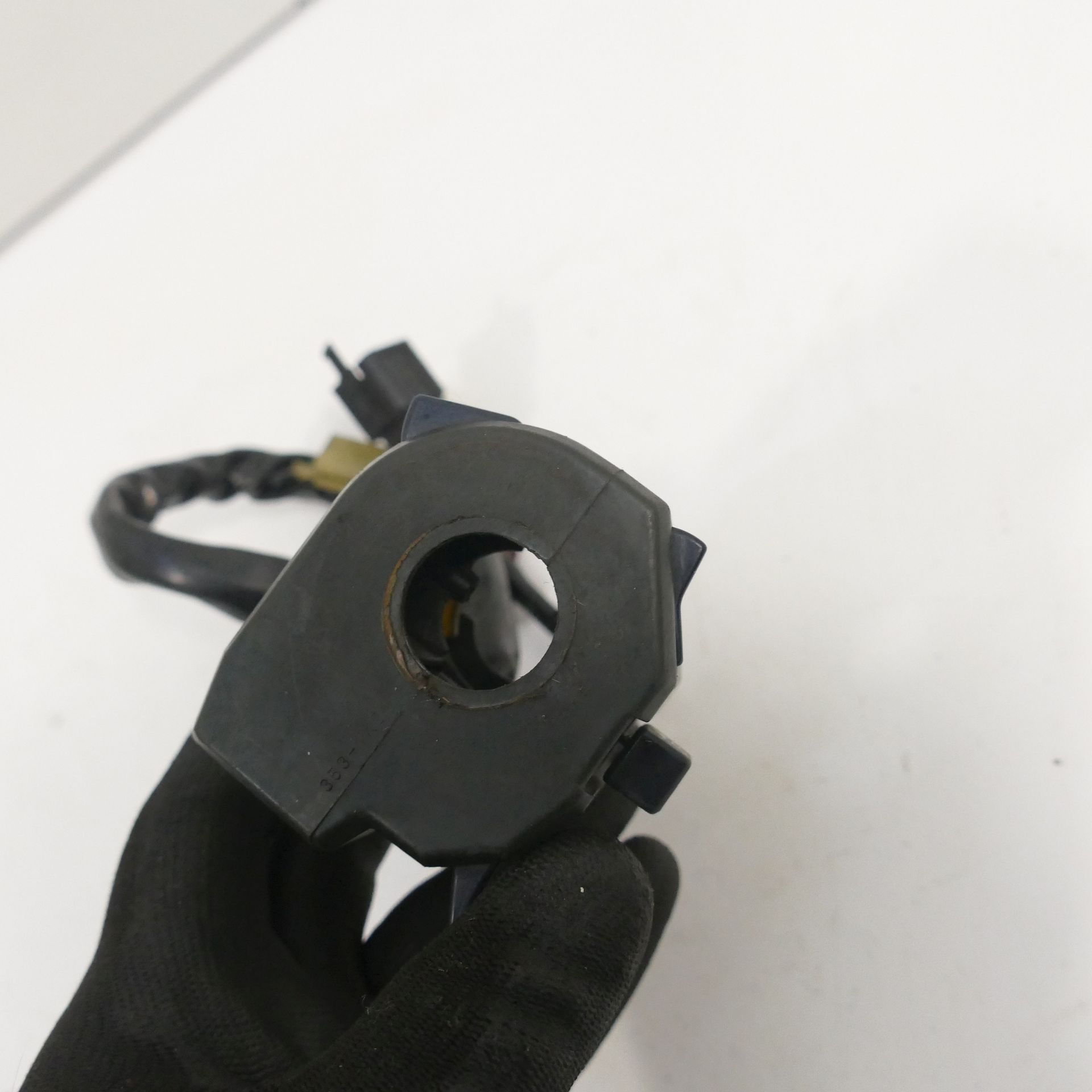 Kawasaki ZX-R 750 J Year: 92 Left Handlebar Switch Indicator