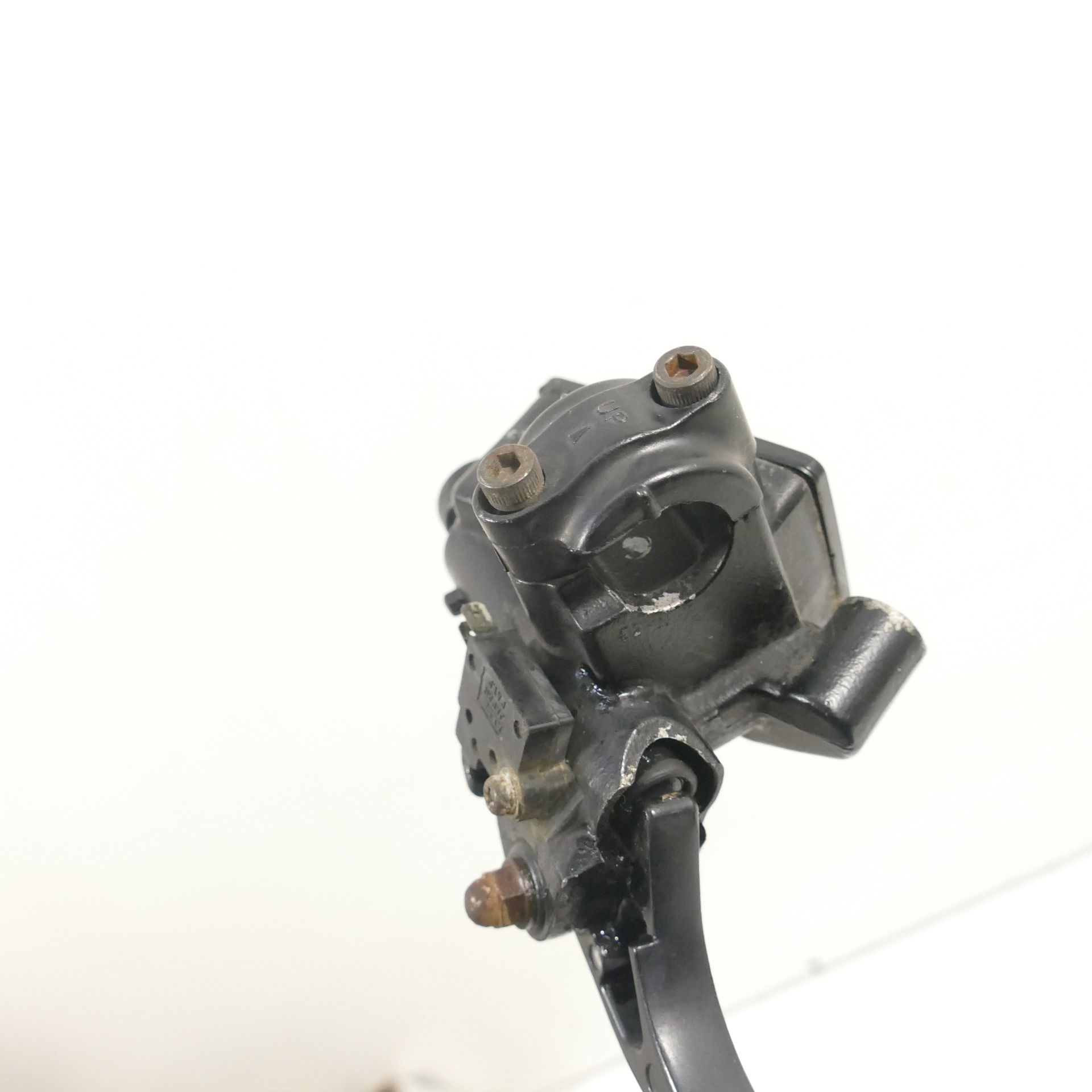 Honda VT 700 RC 19 EZ:97 Front Brake Pump Master Cylinder Brake