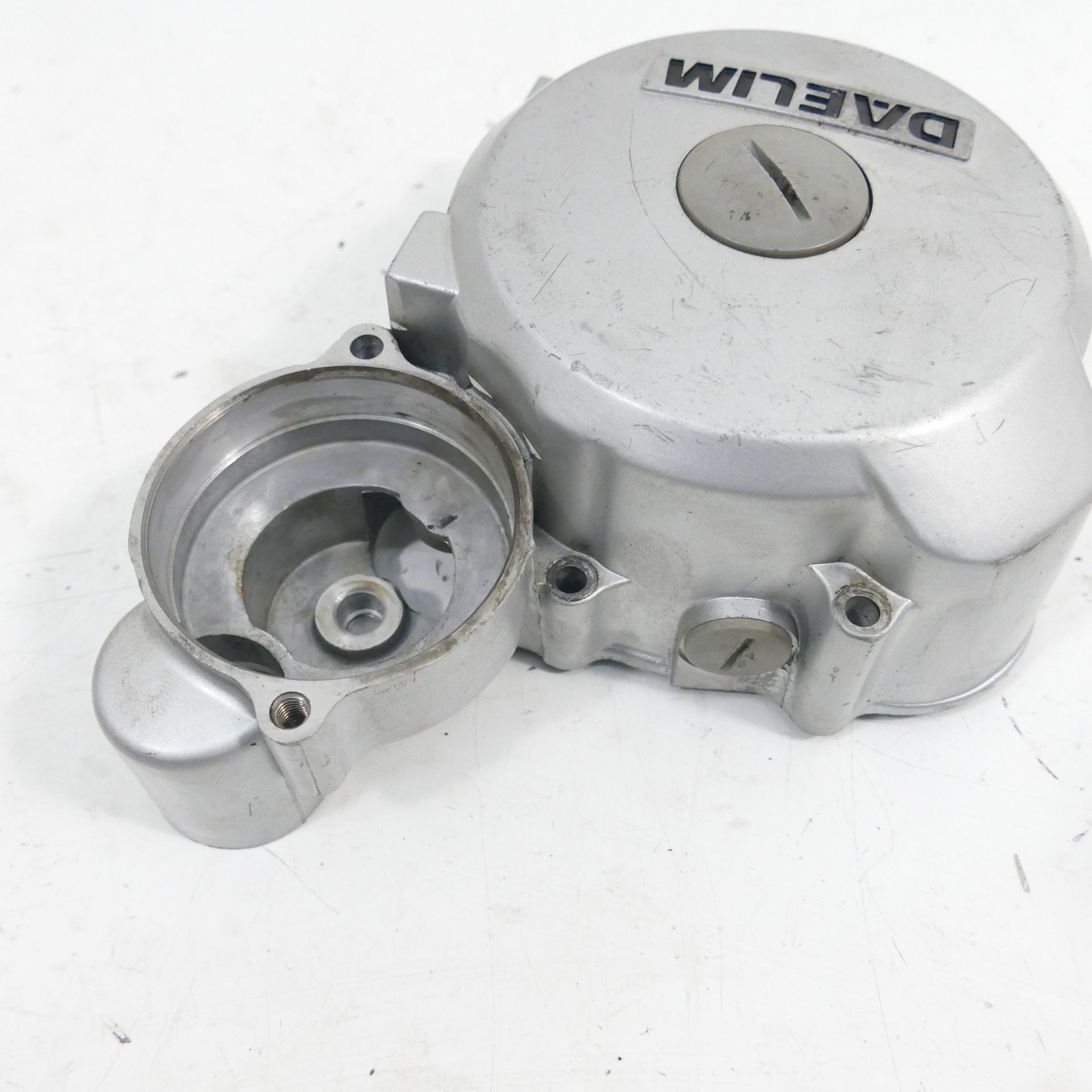 Daelim VC 125 Advance Alternator Cover Engine Cover 50426 | eBay