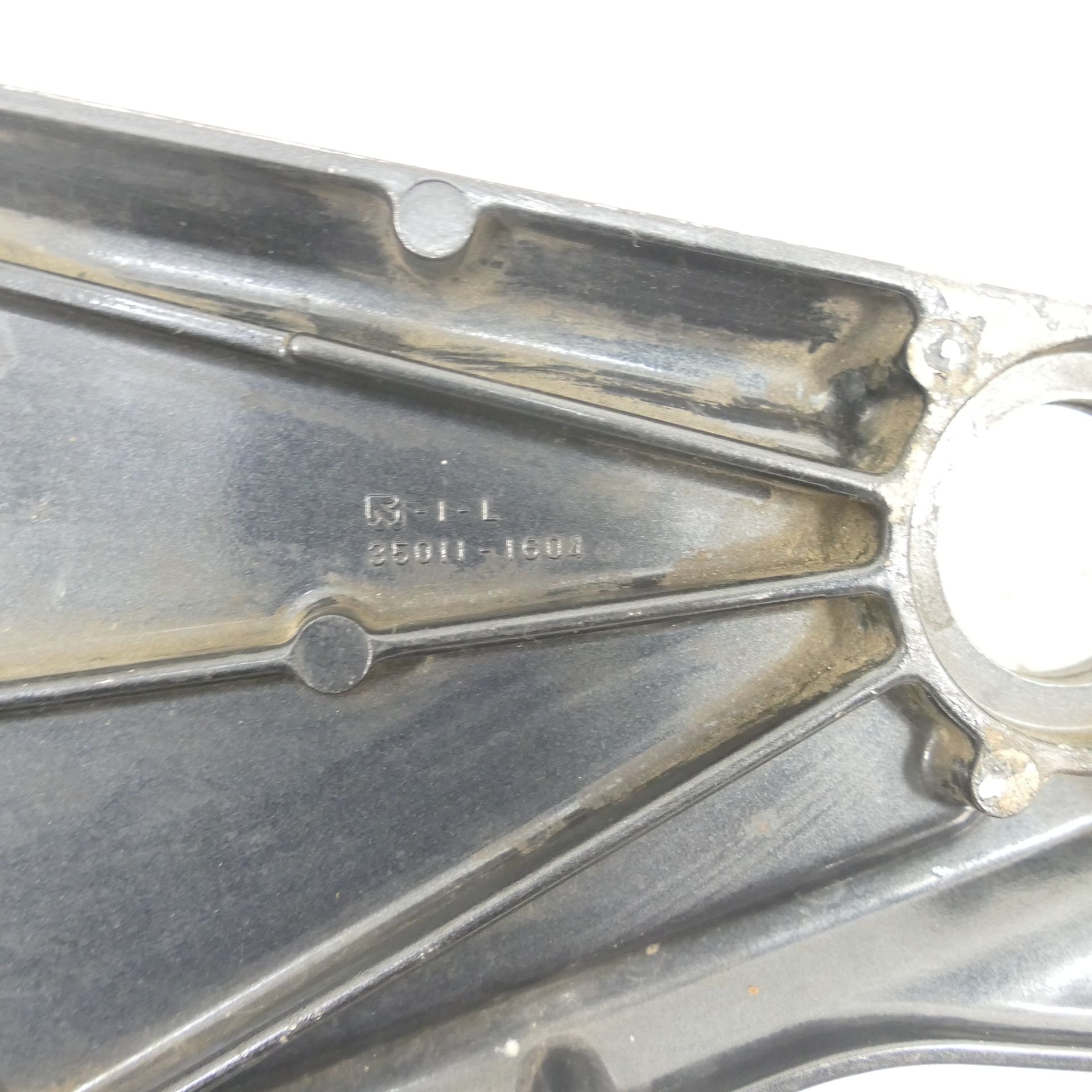 ユウ Kawasaki ZR 1100 Zephyr Frame Bracket 25011-1604 Frame Strut Mount