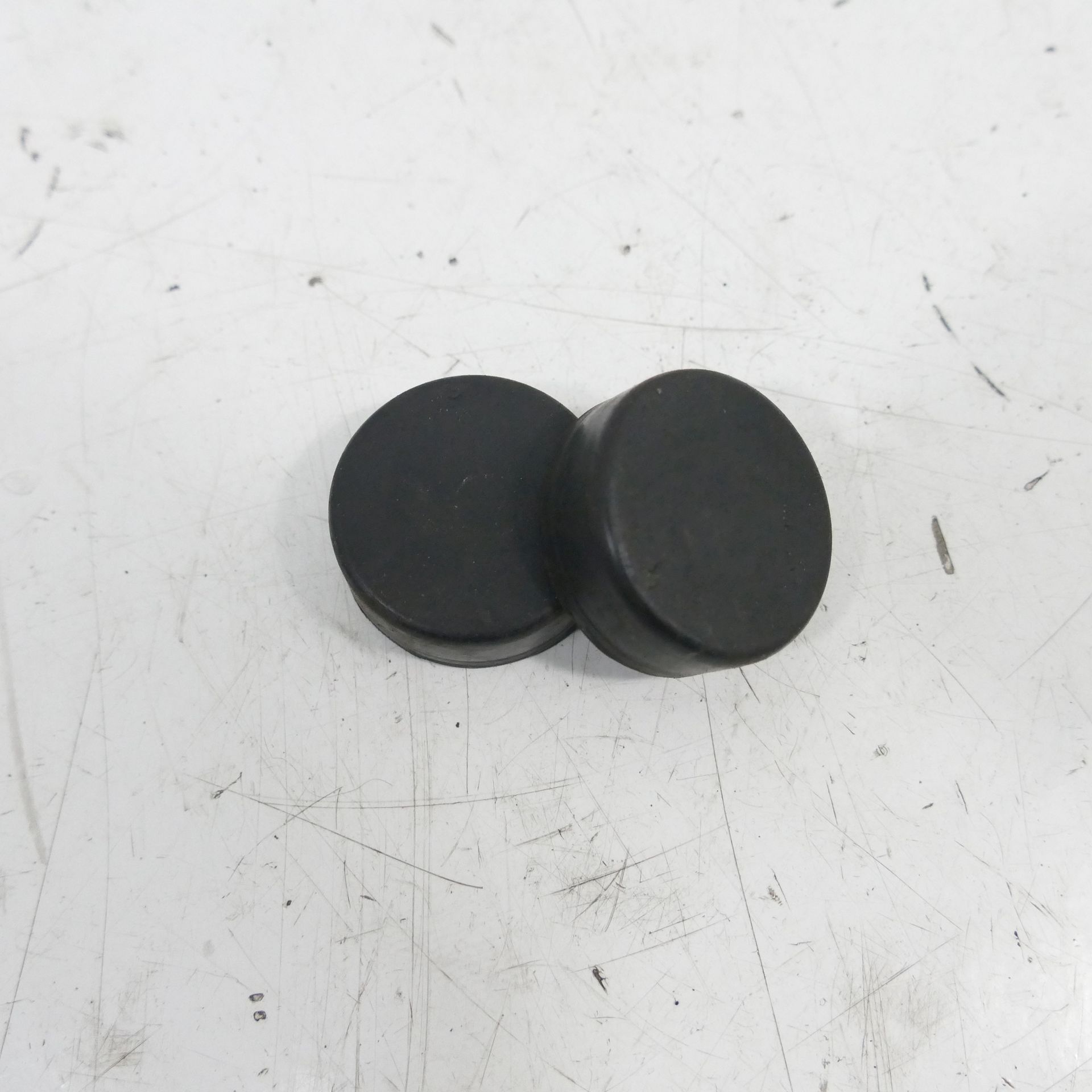 mame Suzuki Gz 125 EZ:02 Tank Rubbers Fuel Tank Mounting 50848 | eBay UK
