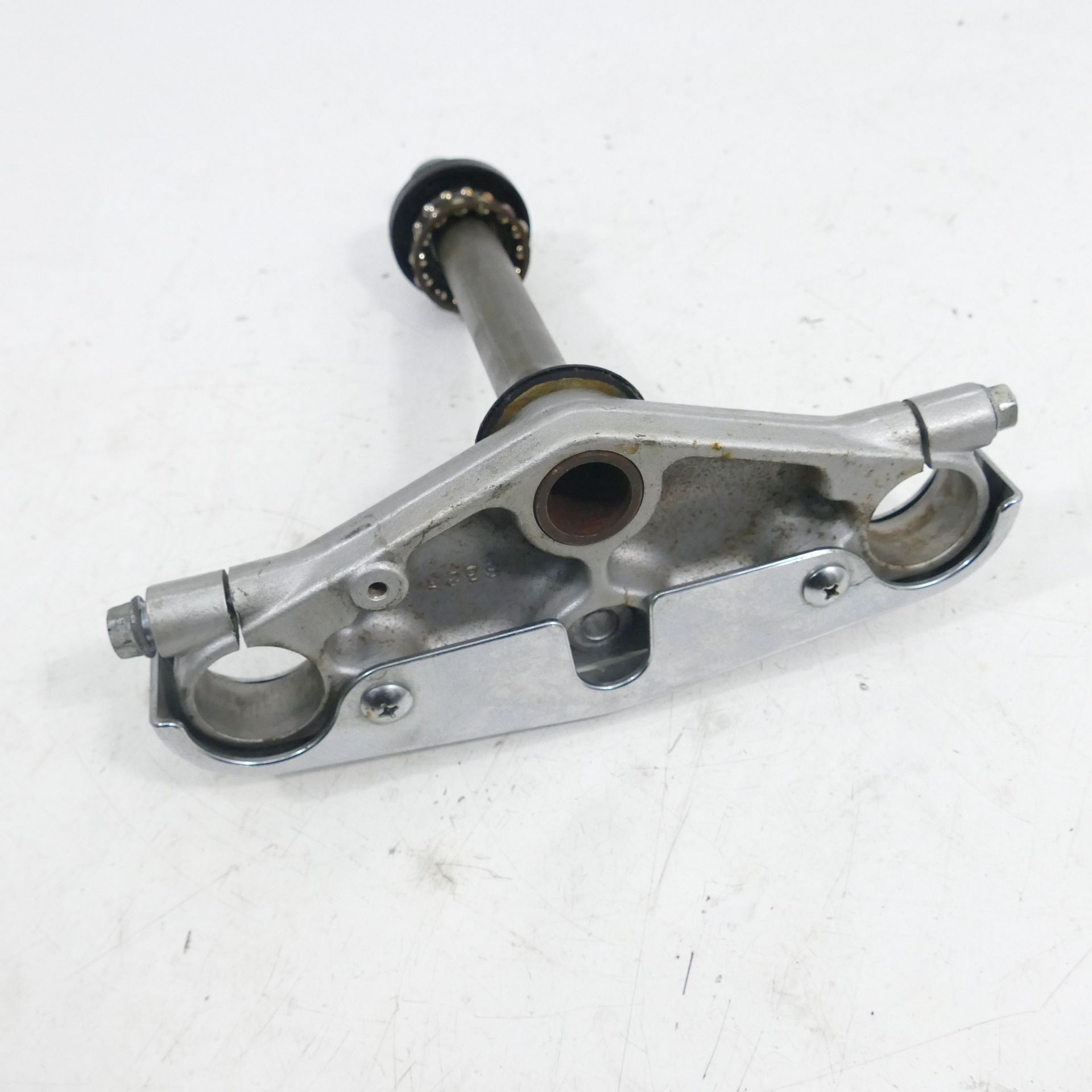 Suzuki Gz 125 Ez:02 Lower Triple Clamp 50849 | eBay UK
