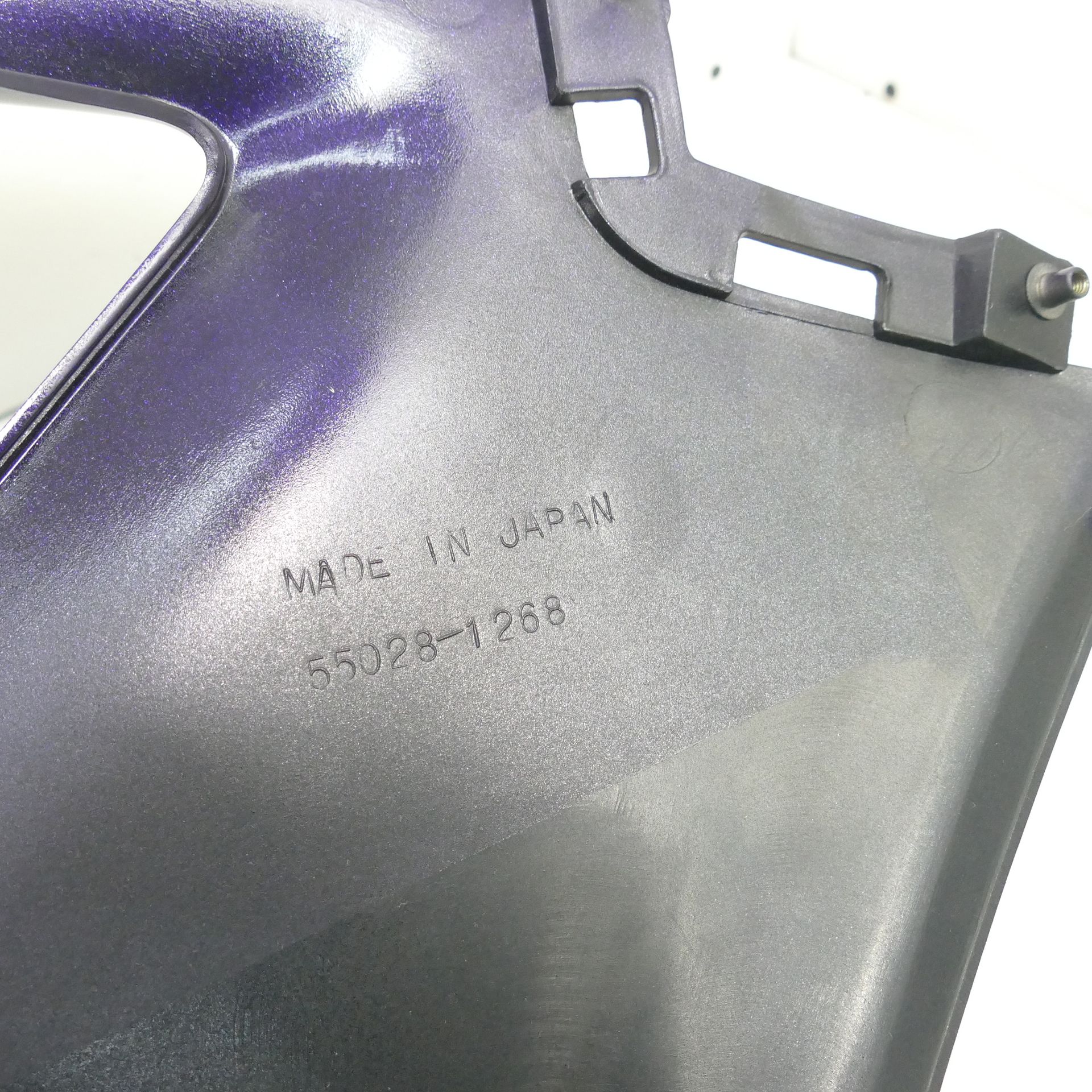 link様 Kawasaki ZX-R 400 EZ:94 Seitenverkleidung links 55028-1268