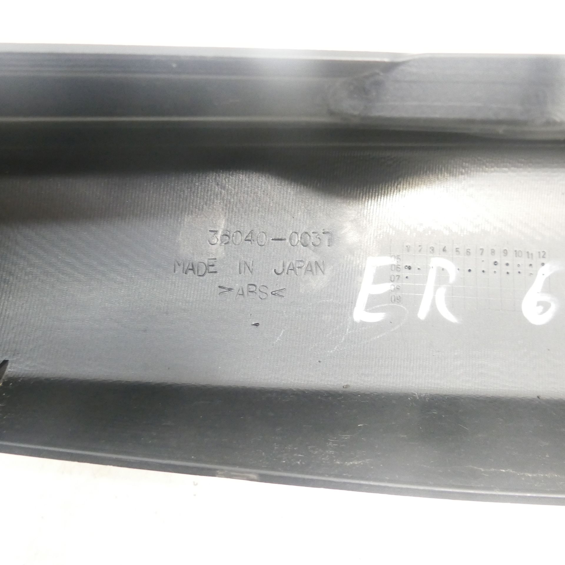 Kawasaki ER-6N Heckverkleidung links 36040-0037 Seitenverkleidung