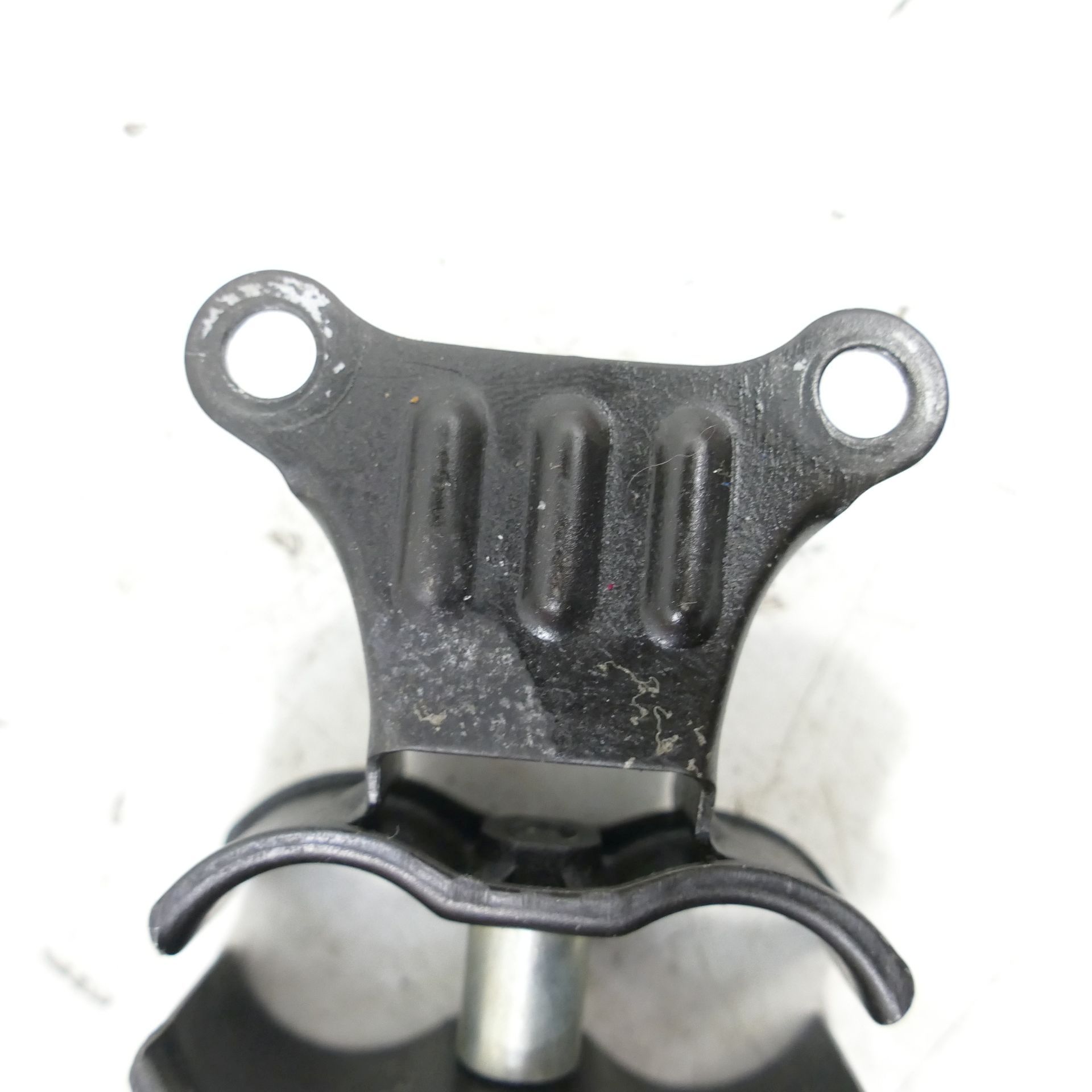 Yamaha XJ 600 S Oil Lock Holder Oil Riser Motor 54950 | eBay Australia