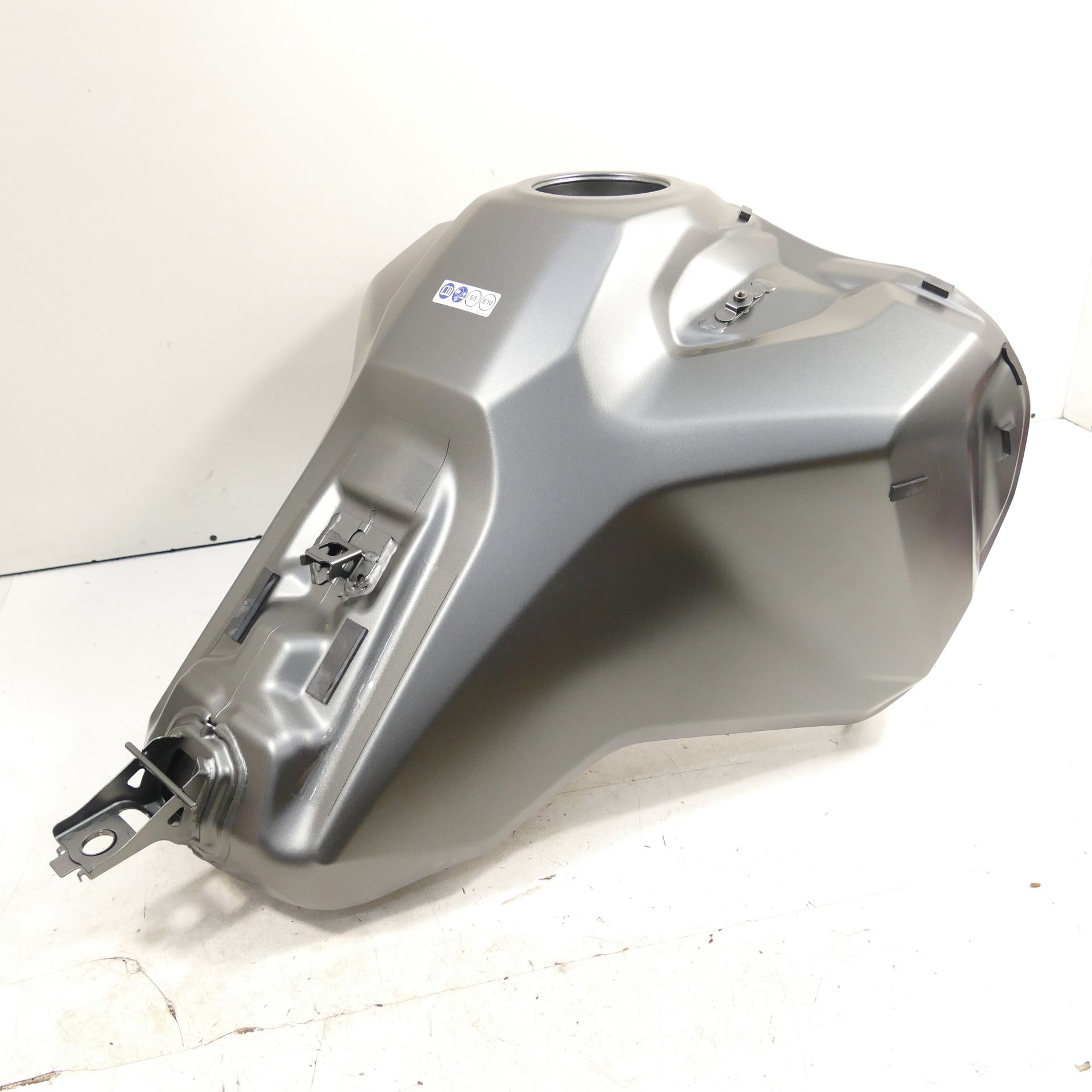 一 Honda CRF 1100 EZ:21 Fuel Tank 55232 | eBay UK