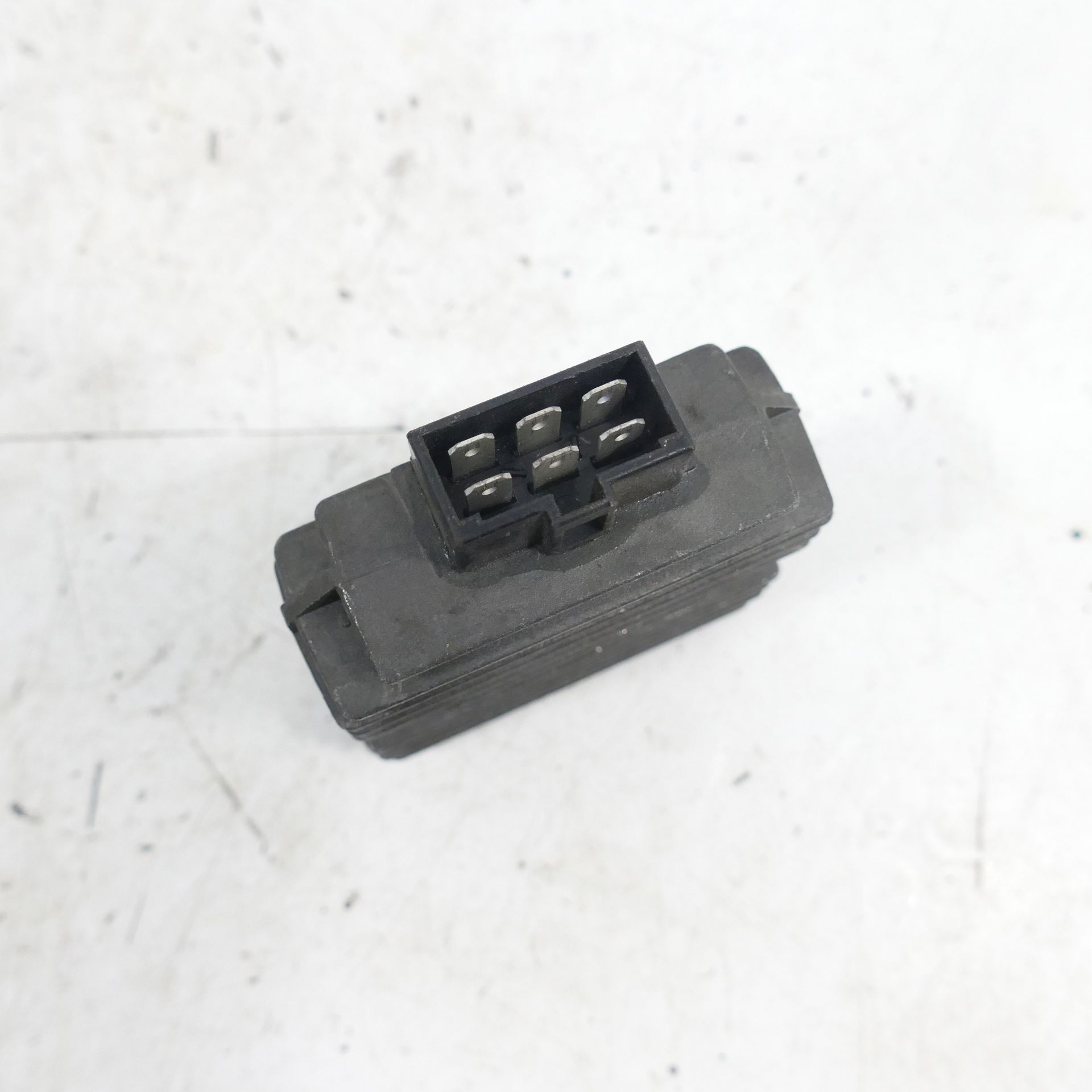 M③ Kawasaki ZX-R 400 / VN 750 / ZL 600 Regulator Charging Regulator