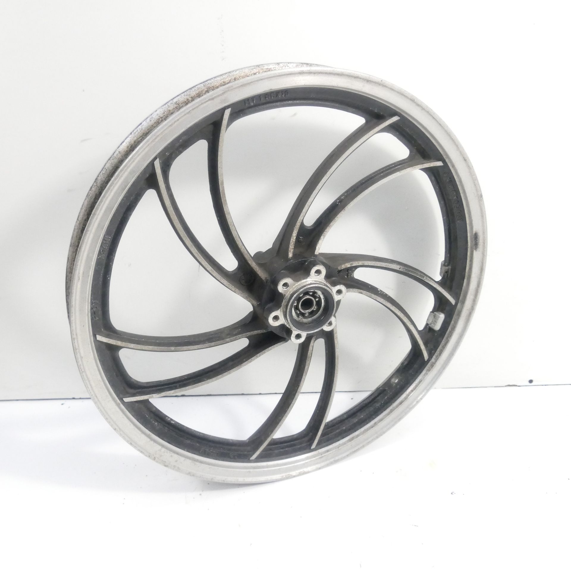 Yamaha XJ 550 - EZ:84 Front Wheel Rim 1.85x19 Inch Rim Front Wheel