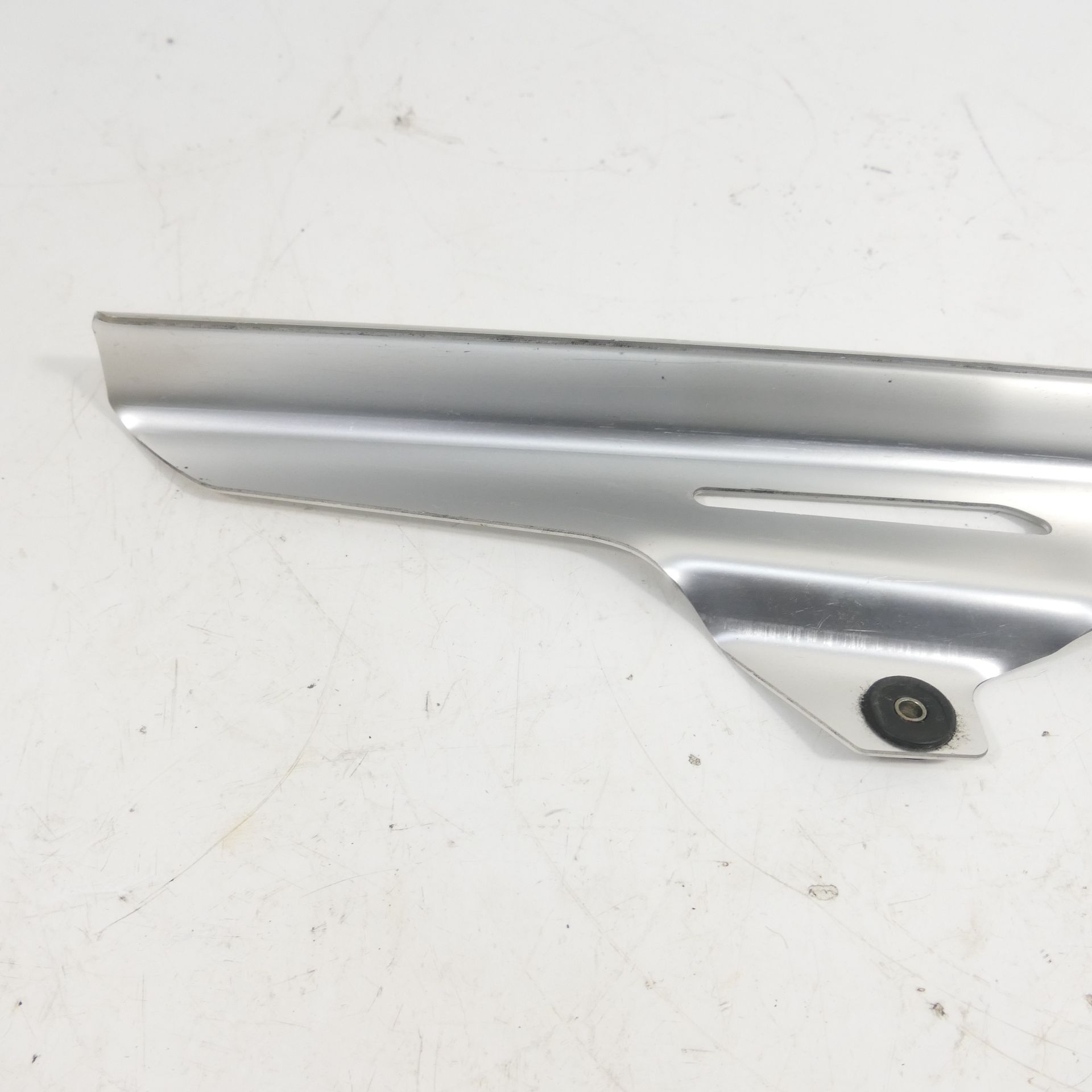 G Suzuki GSF 1250 S Kettenschutz Abdeckung Kettenschutzblech 57490