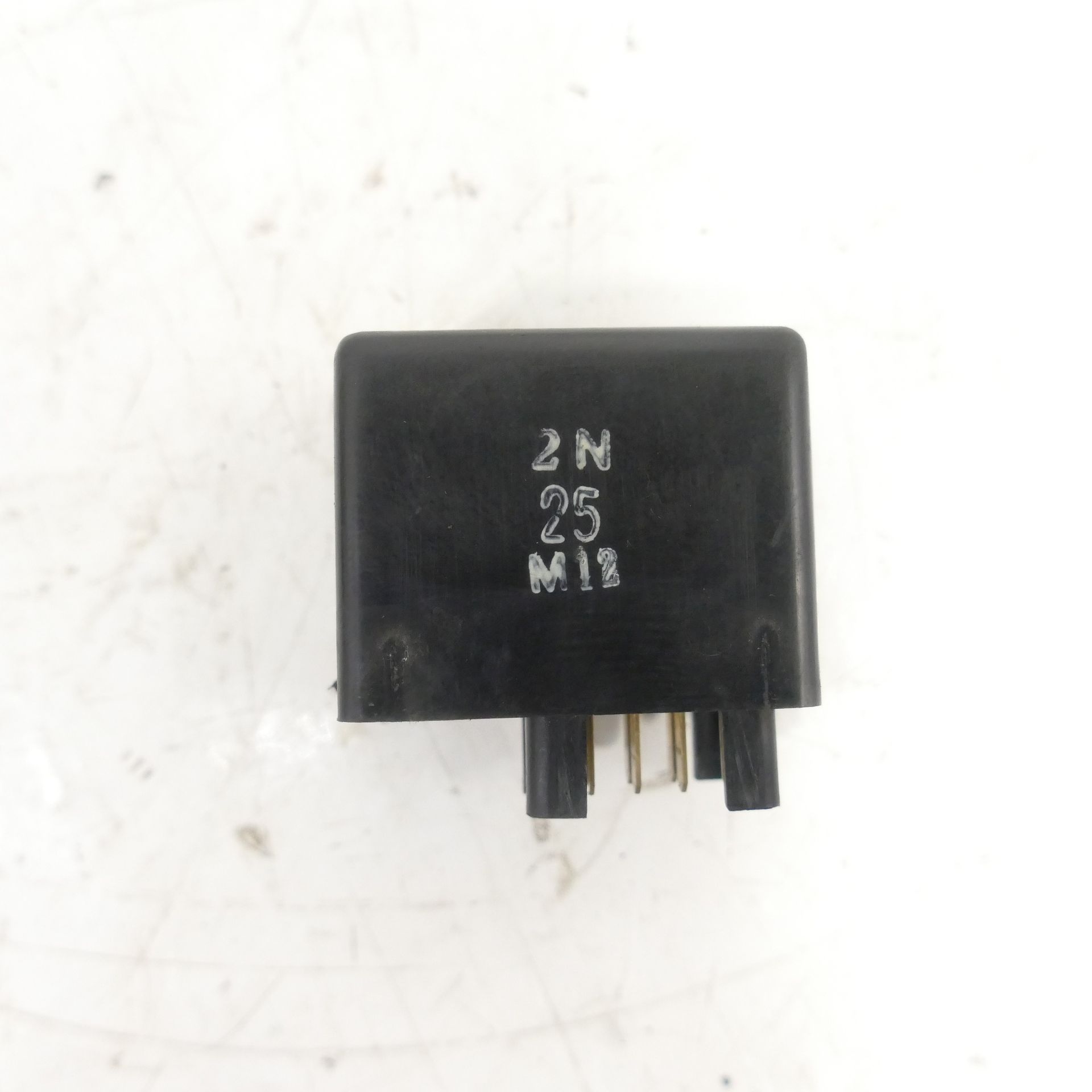 Suzuki Gsf 1250 S Bandit ABS Relay Light Fuel Pump Etc. 57558