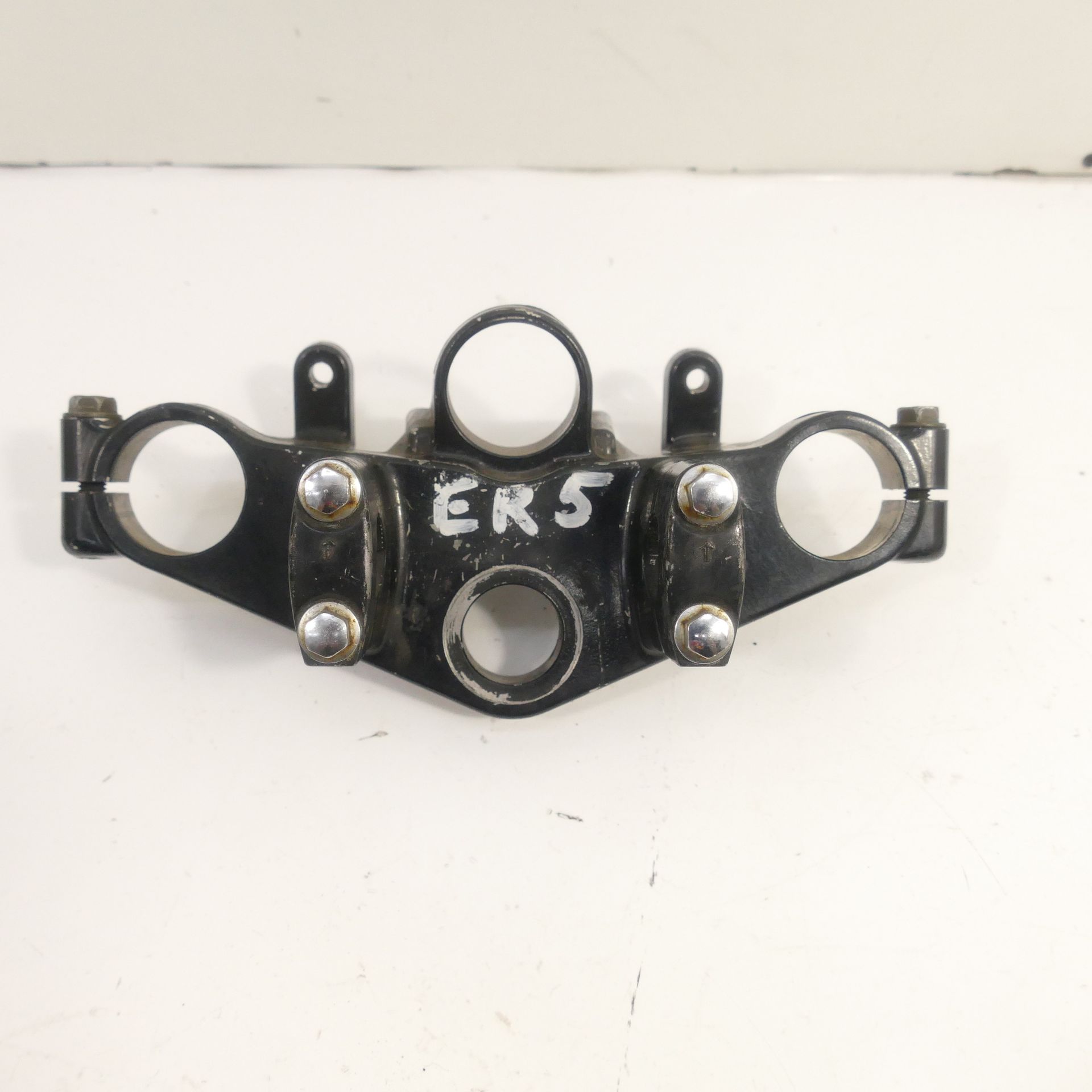 Kawasaki ER-5 EZ:00 Upper Triple Clamp Bridge 57989 | eBay UK