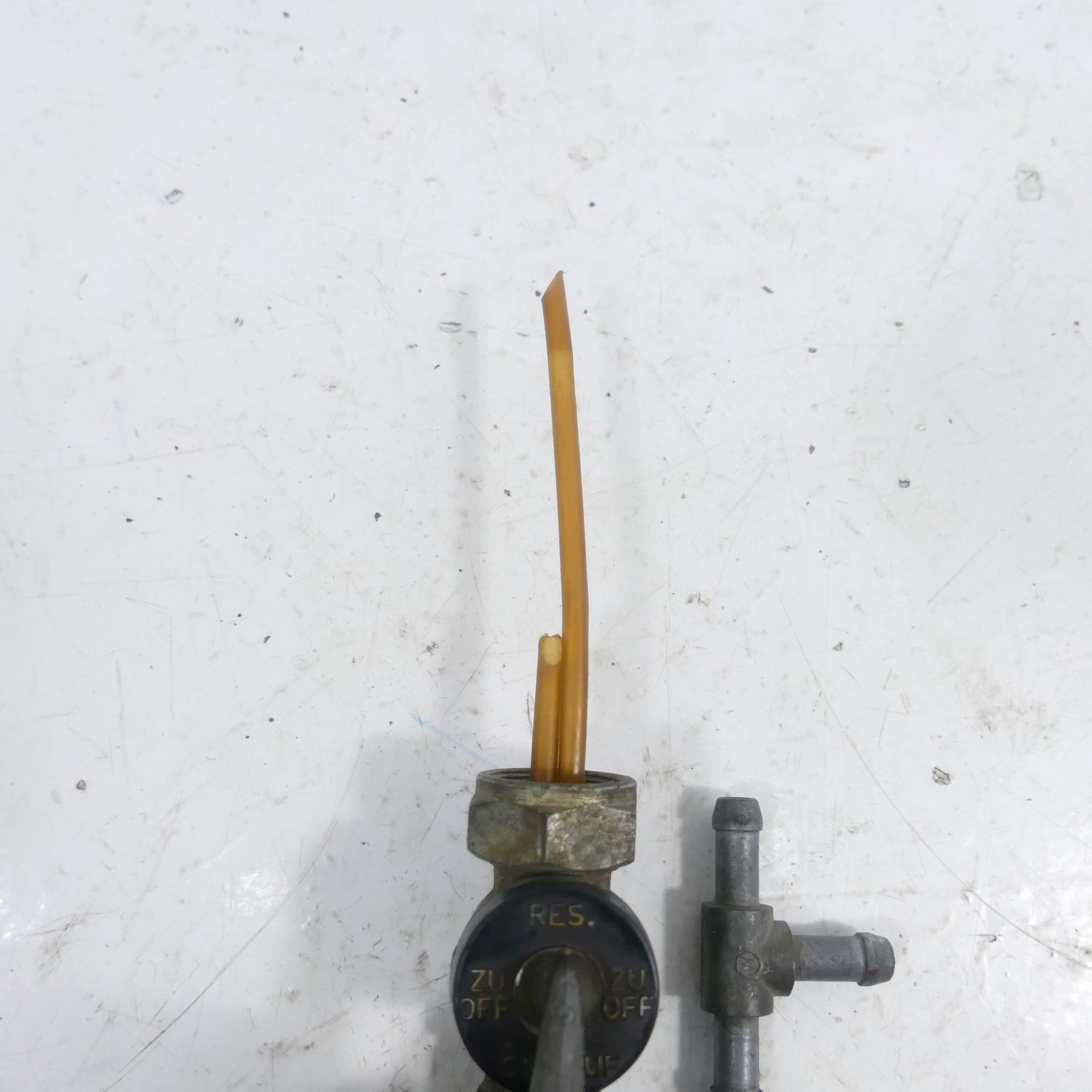 BMW R60 600 6 Petrol Tap Petrol Fuel Tank Filler Cap 58174 | eBay