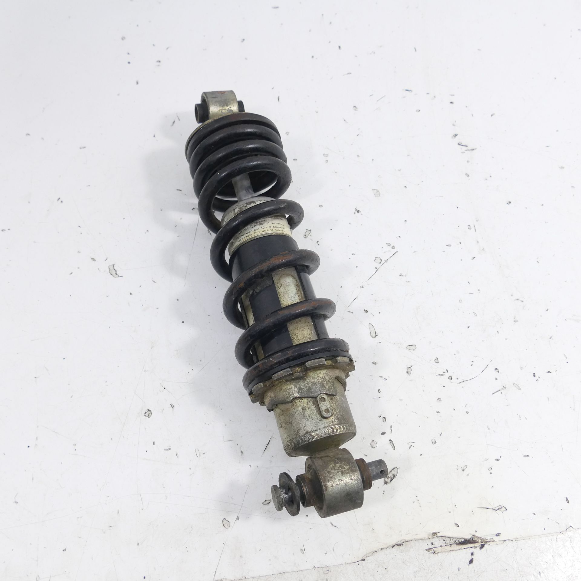 Yamaha RD 350 LC 4LO Year: 83 Rear Shock Absorber Damper 60336