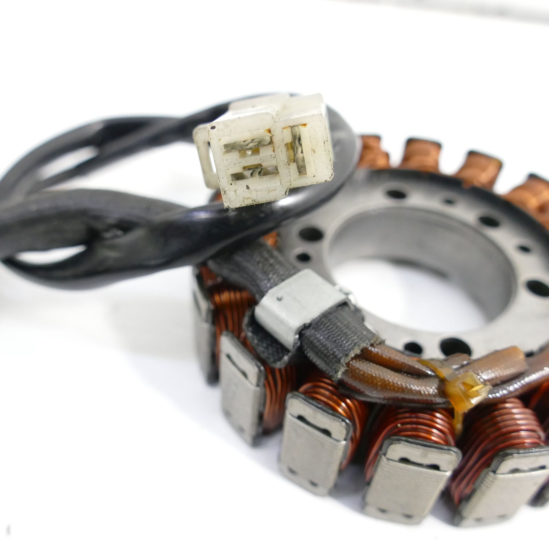 ととと Kawasaki ZX-6R 636 B EZ:04 Lichtmaschine Stator Lima Wicklung