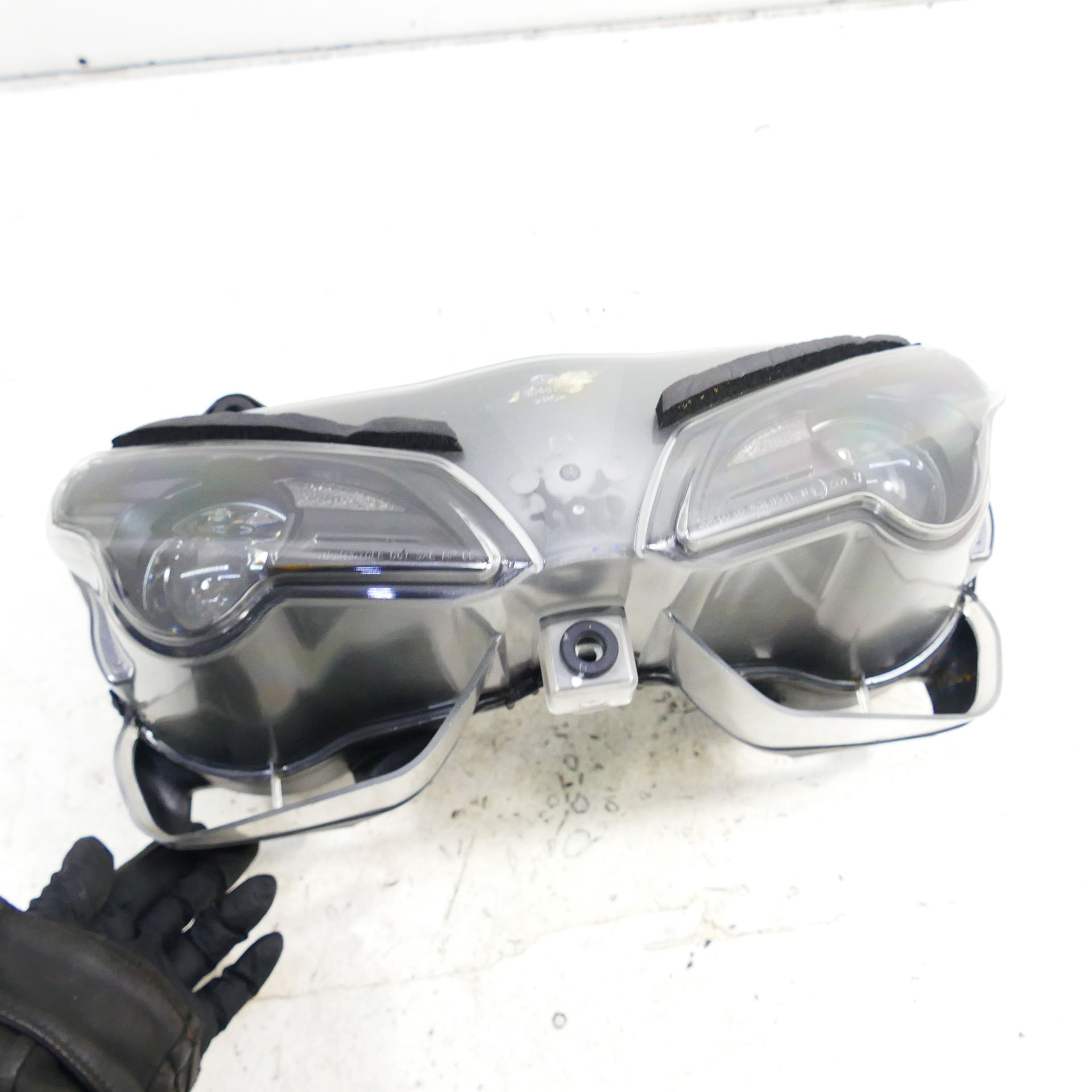と. Ducati 1098 1098 S Headlight 52010152A Headlight Lamp 62431 | eBay