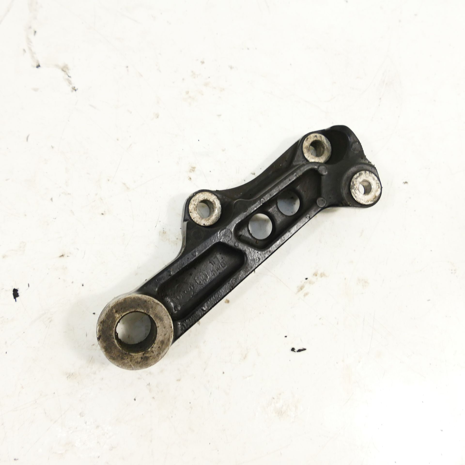 Yamaha XJR 1200 EZ:98 Brake Caliper Holder Brake Caliper 63397