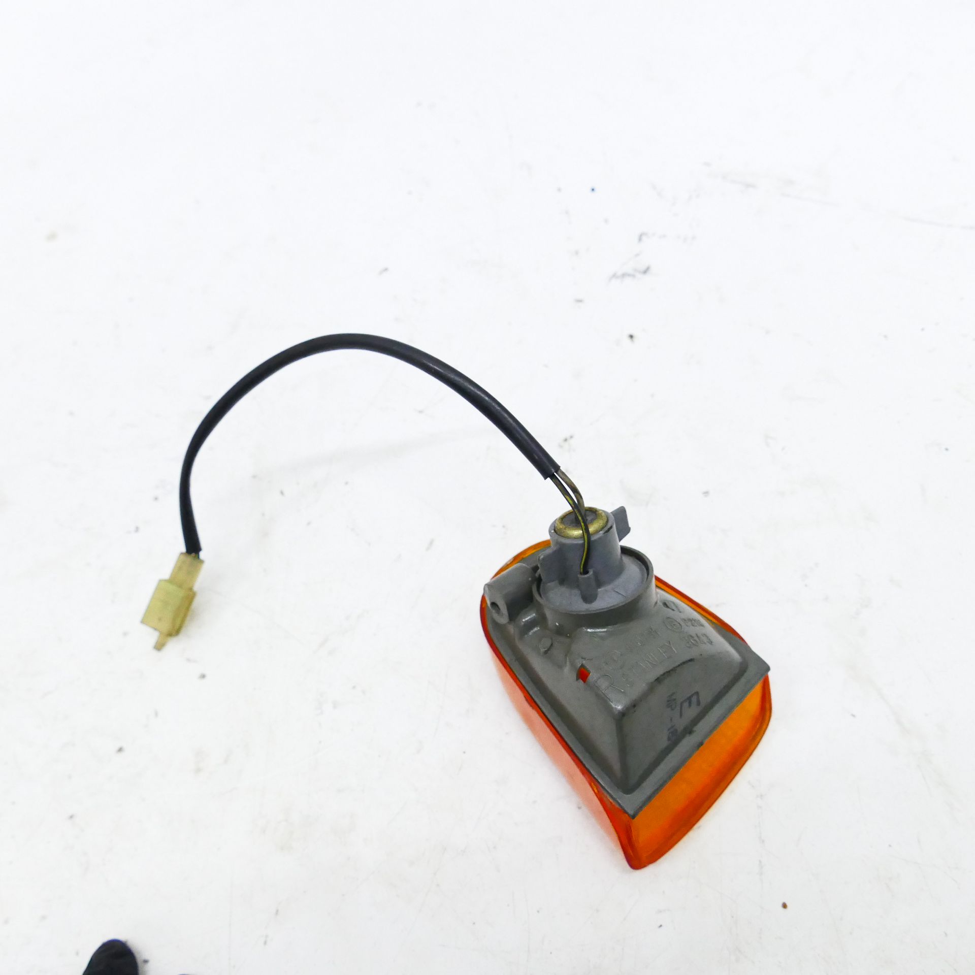 Kawasaki ZZ-R 1100 D Front Right Indicator 63891 | eBay UK