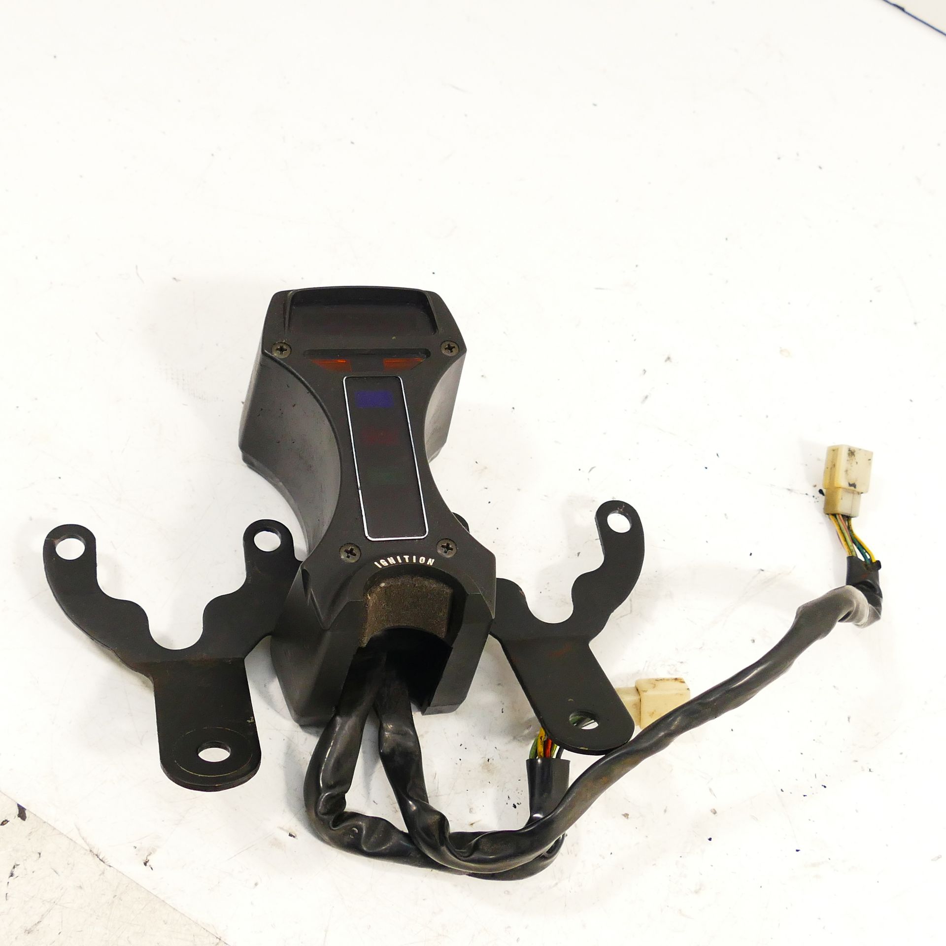 Suzuki GS 550 Cabina Soporte Consola 63966 | eBay