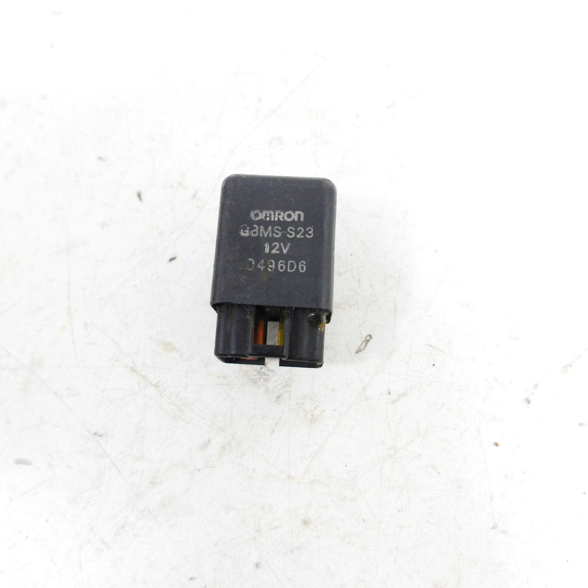 専用ページ9 Suzuki GSX-R 600/750 SRAD Omron Relé 64752 | eBay