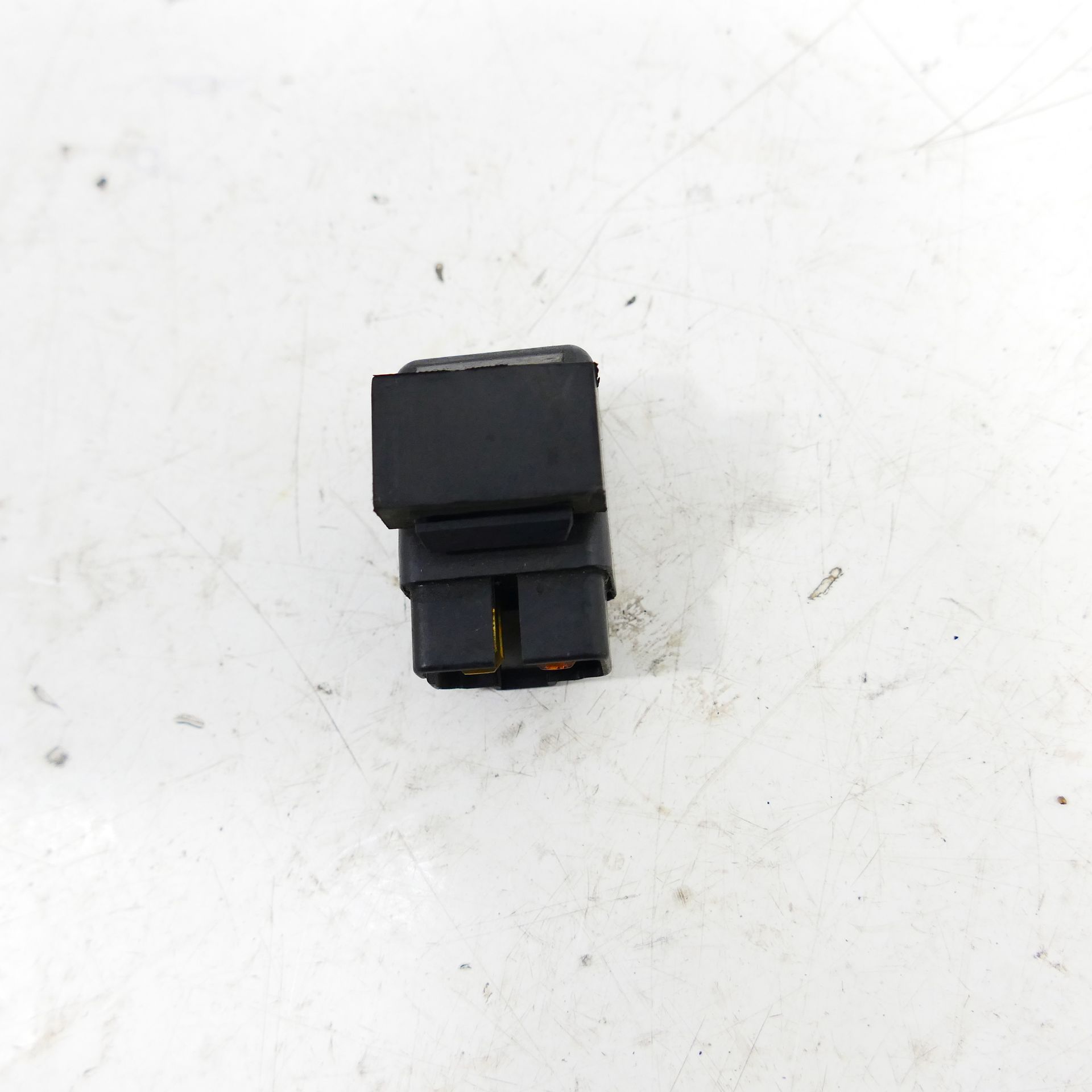 専用ページ9 Suzuki GSX-R 600/750 SRAD Omron Relé 64752 | eBay