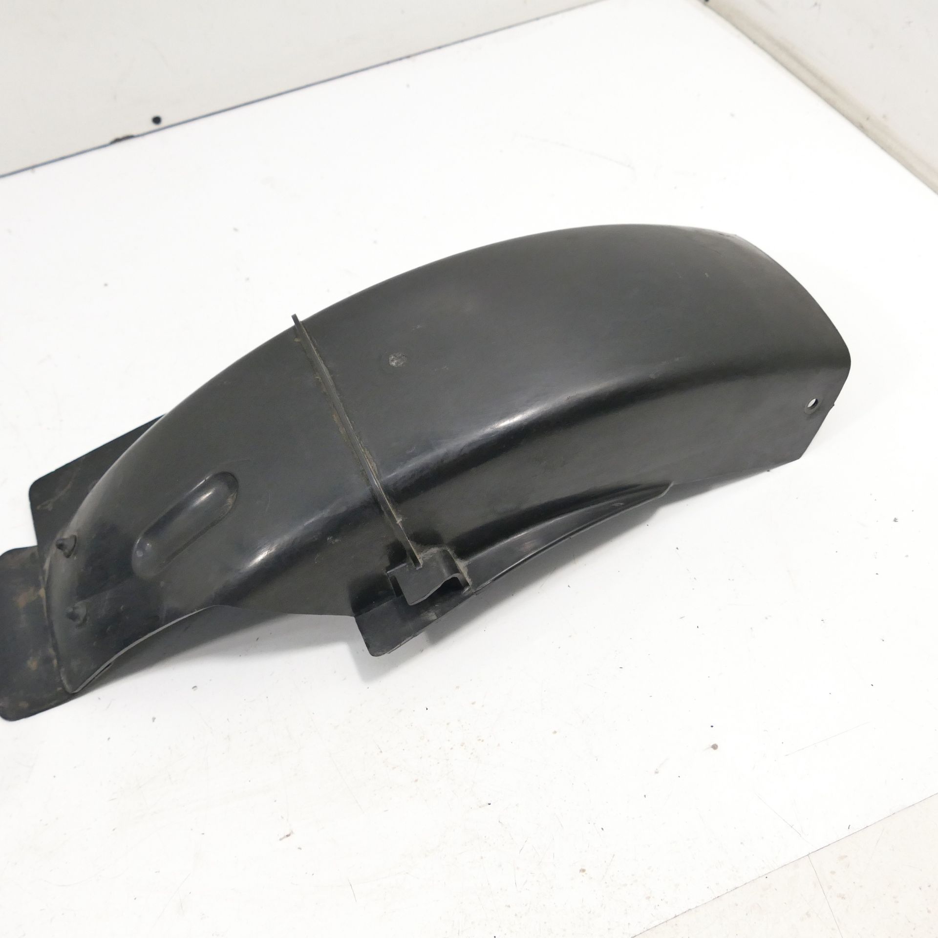 Suzuki GSX 250 E Splash Guard Lower Fairing Rear Mudguard 65273