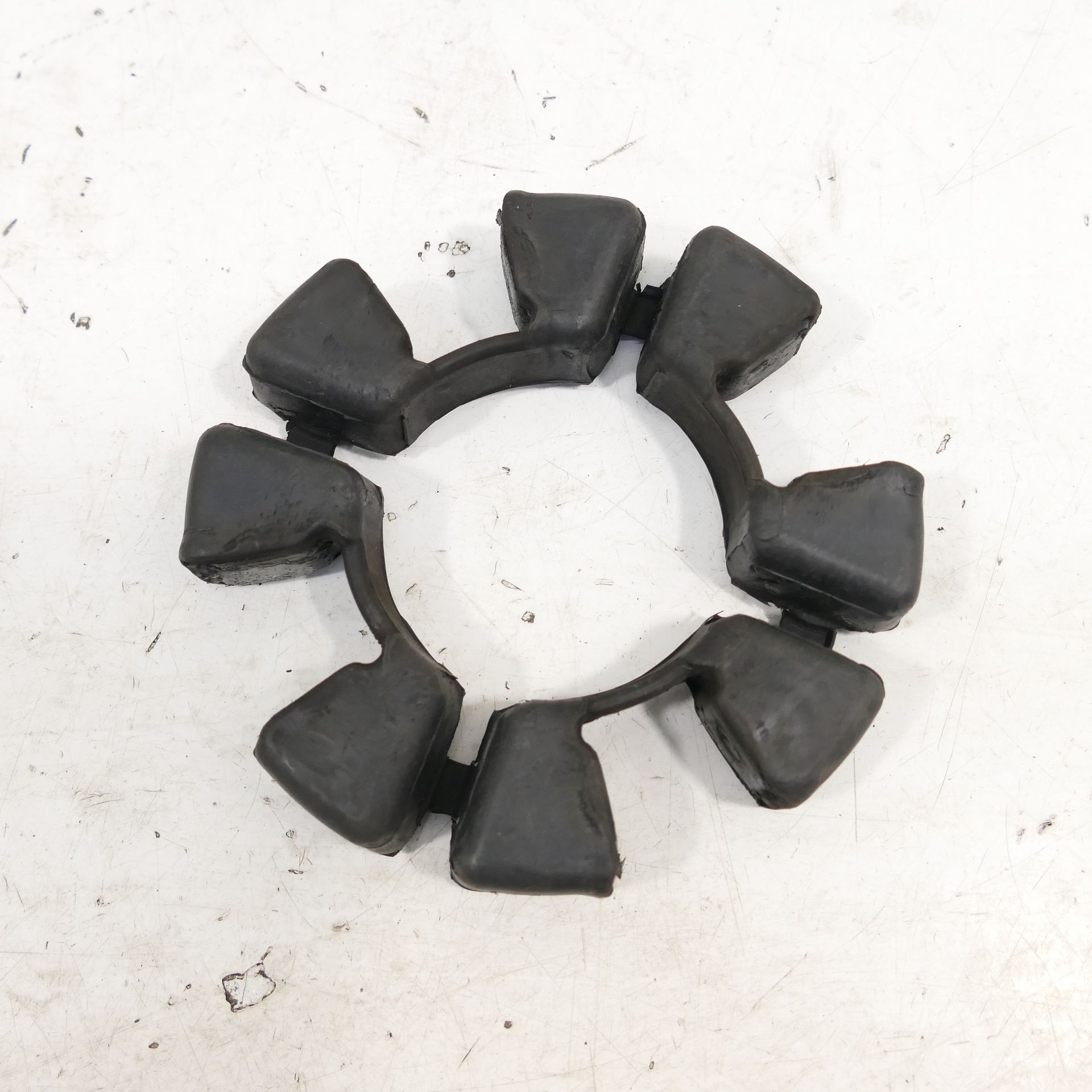 Kawasaki ZX-9R 900 B rear damper sprocket carrier sprocket damper