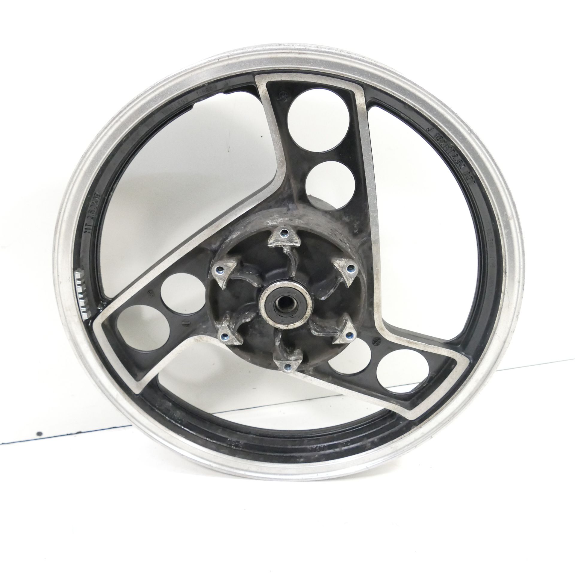 Yamaha RD 350 31K Hinterradfelge 18x2,15 Zoll Felge Gussfelge