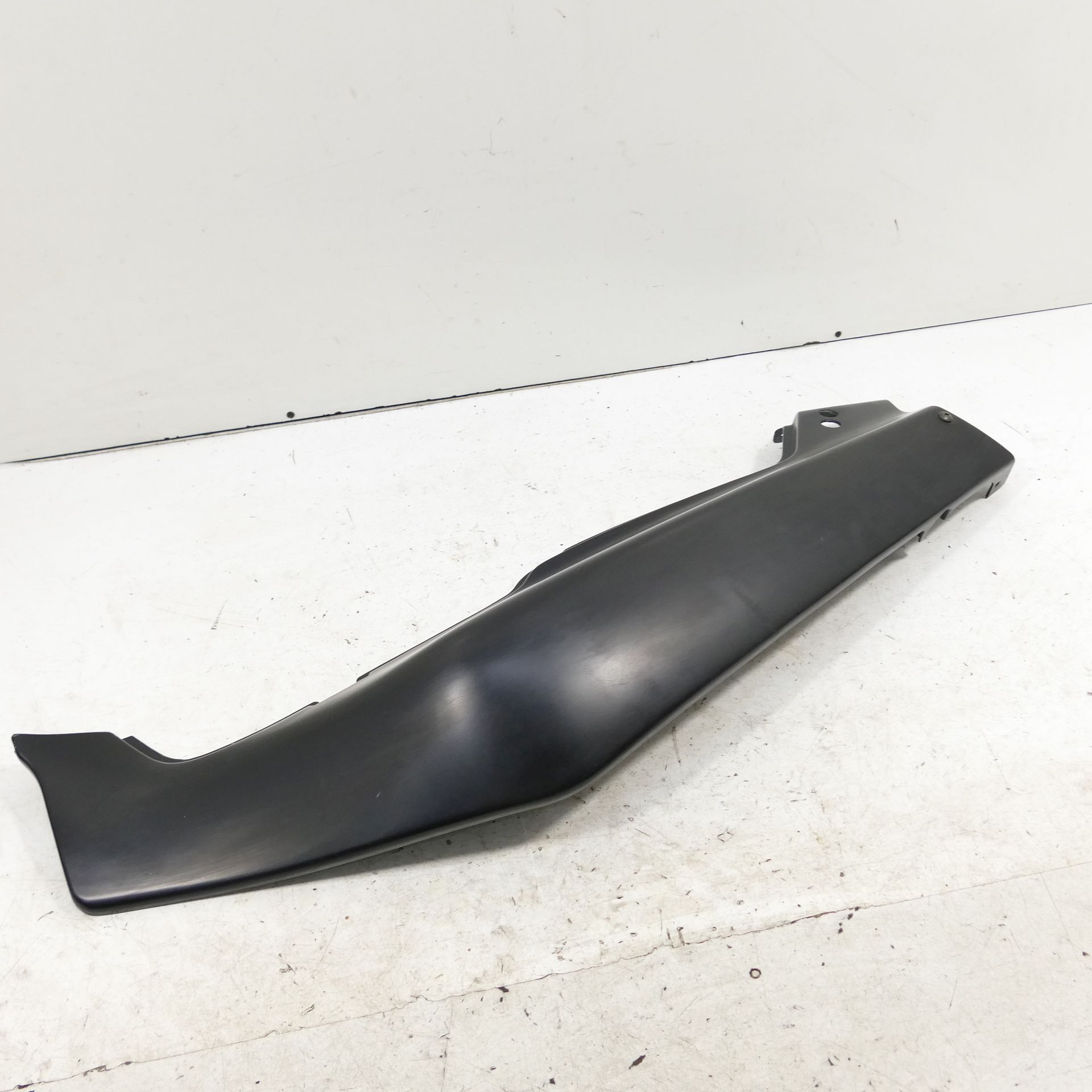 Suzuki GSX-R 1100 Rear Fairing 47211-41000 Tail Cowling 67732