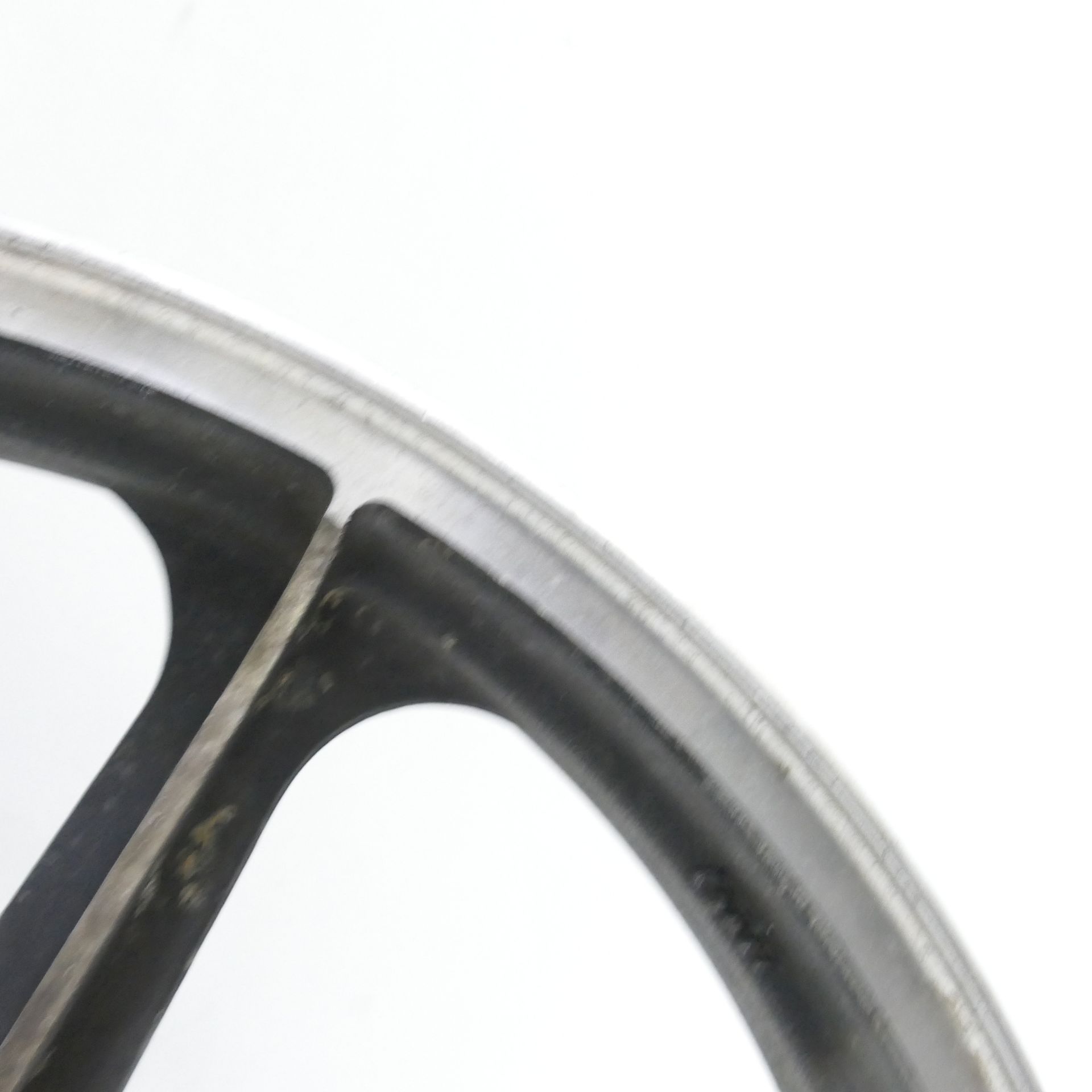 Kawasaki Z 1000 Z1R Front Wheel Rim 18x2, 15 Inch Rim 67821 | eBay